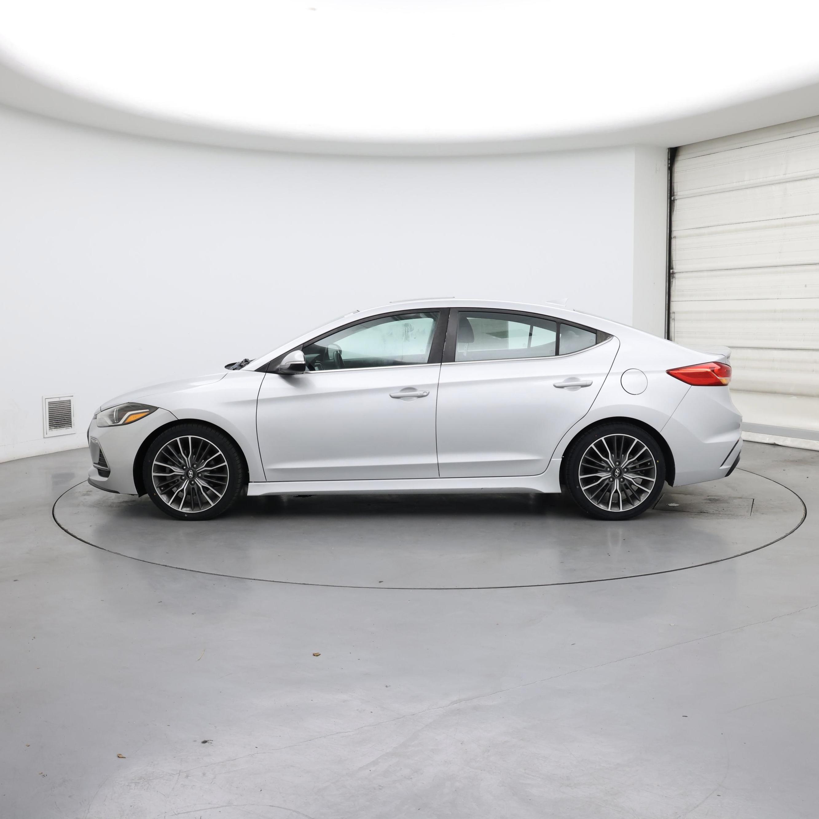 Thumbnail: 2018 Hyundai Elantra - 3