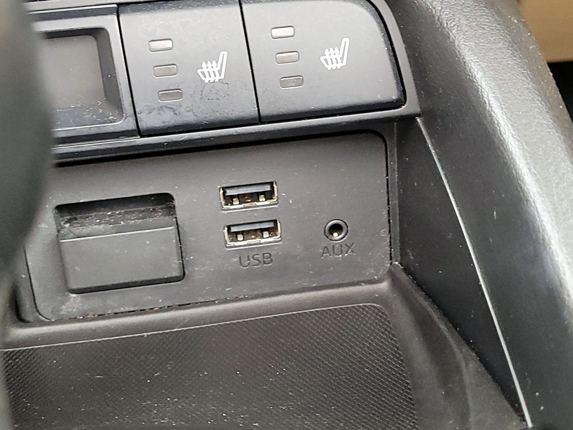 Thumbnail: 2019 Mazda MX-5 Miata - 18