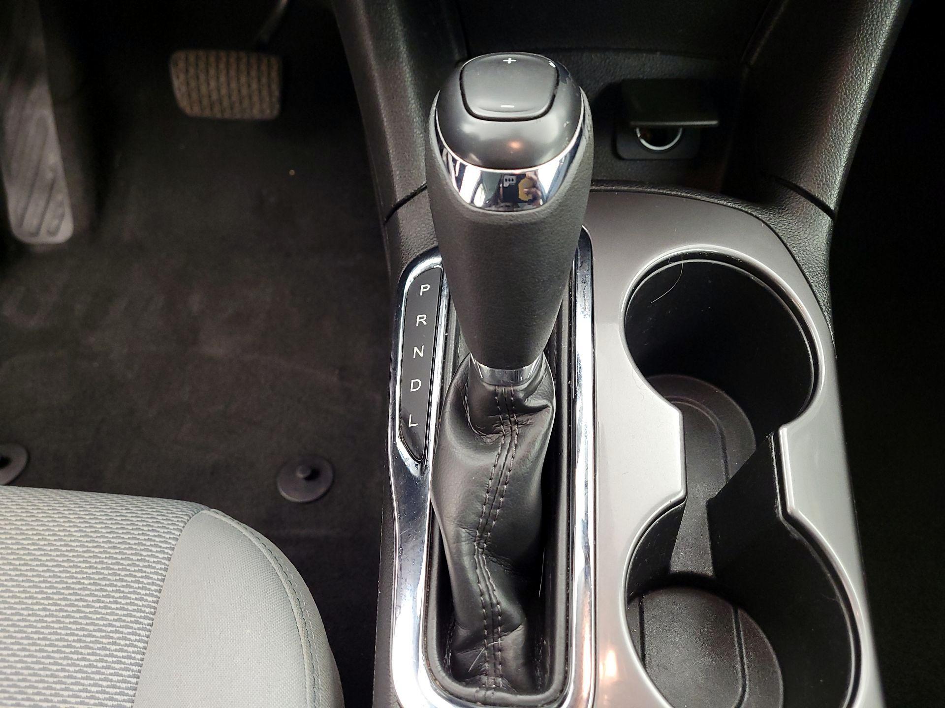 Thumbnail: 2019 Chevrolet Cruze - 15