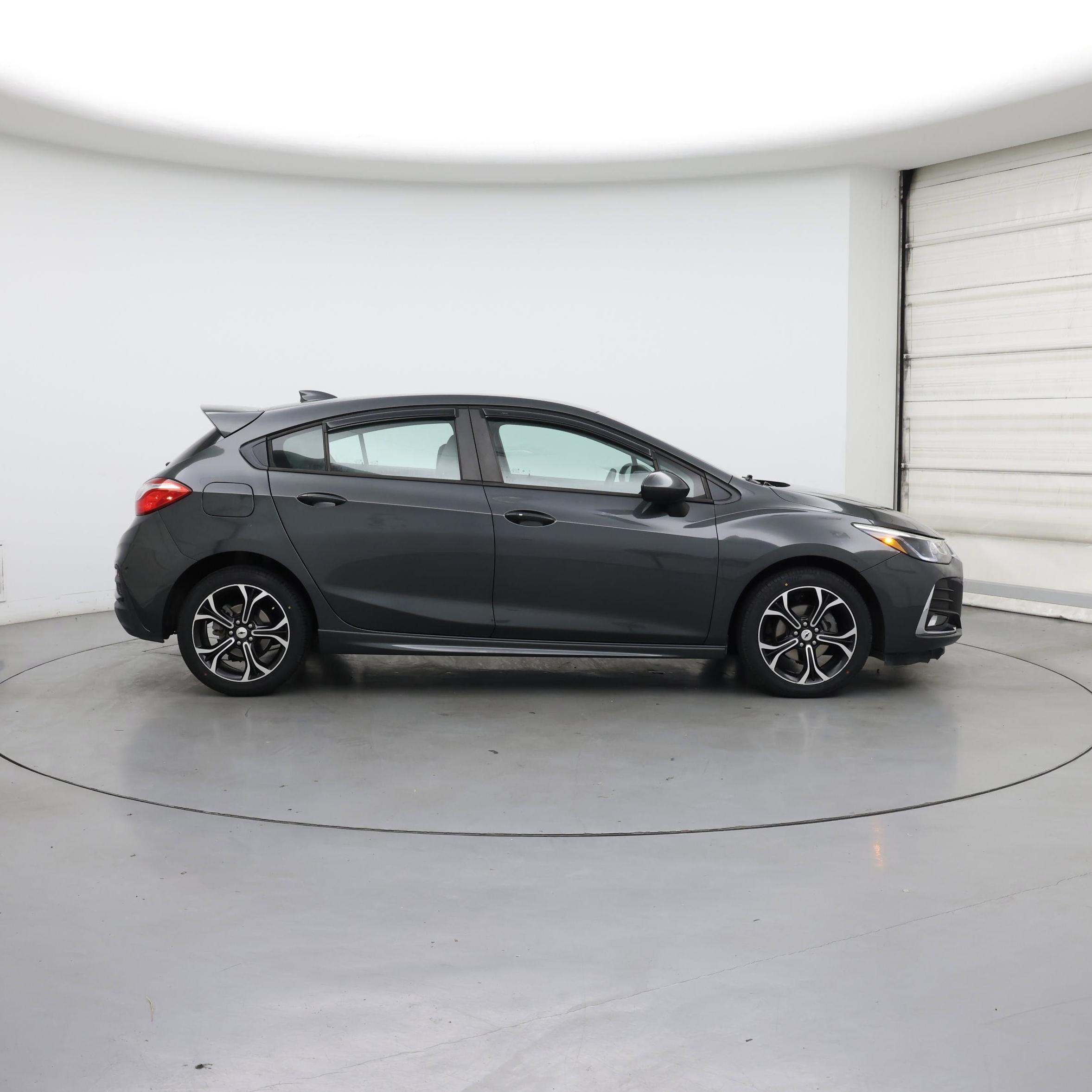 Thumbnail: 2019 Chevrolet Cruze - 7