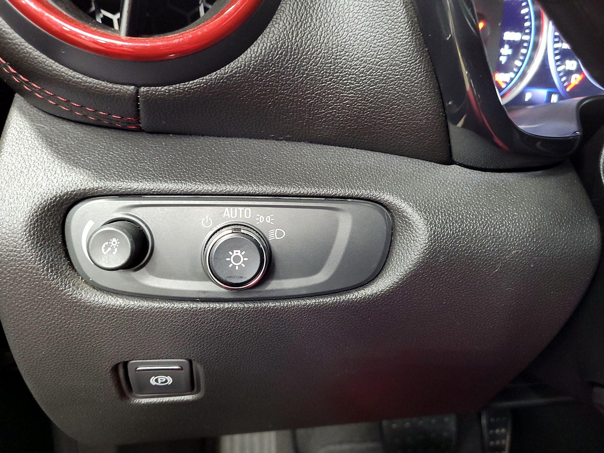 Thumbnail: 2020 Chevrolet Blazer - 13