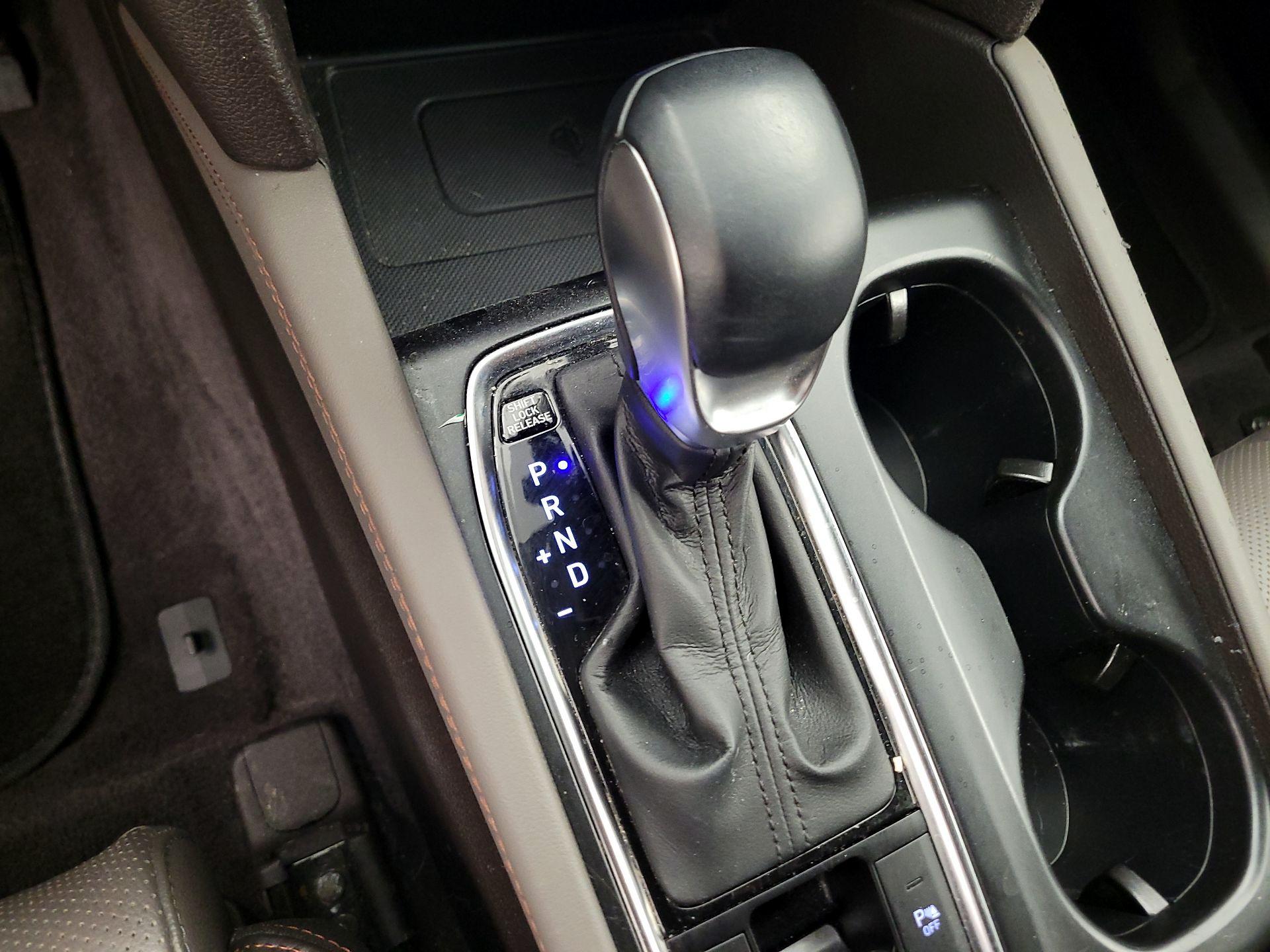 Thumbnail: 2020 Hyundai Santa Fe - 17