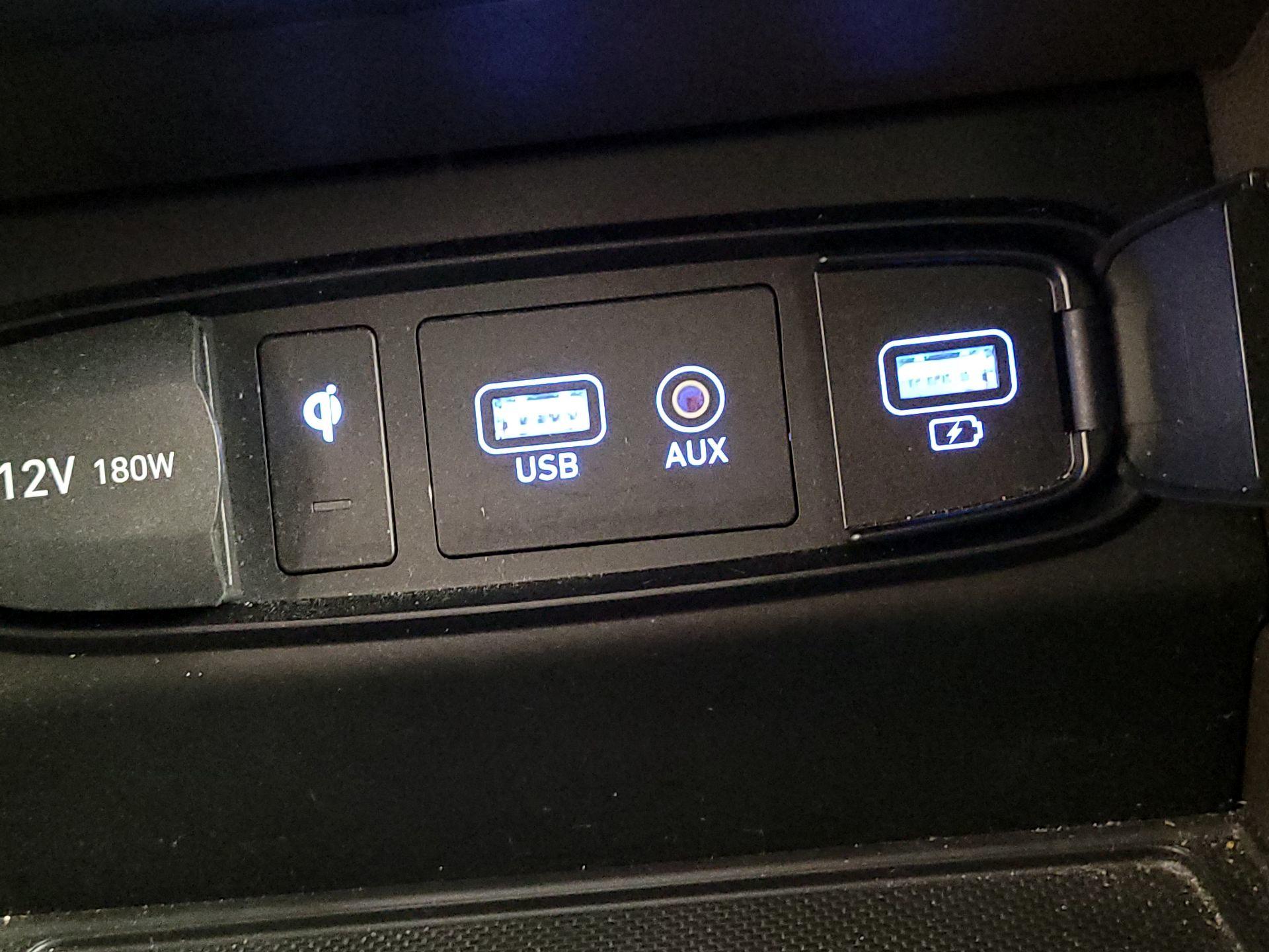 Thumbnail: 2020 Hyundai Santa Fe - 18