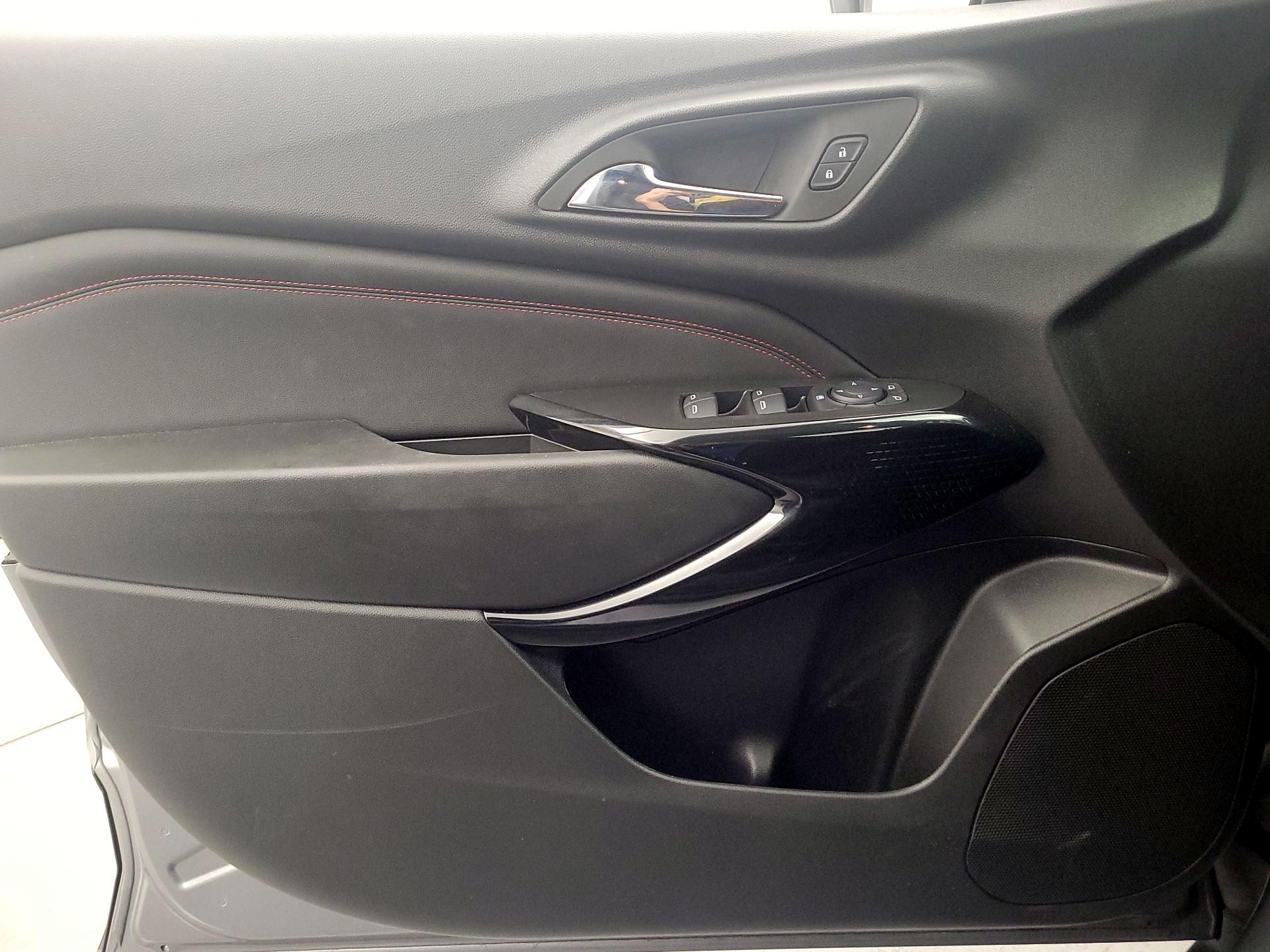 Thumbnail: 2025 Chevrolet Trax - 12