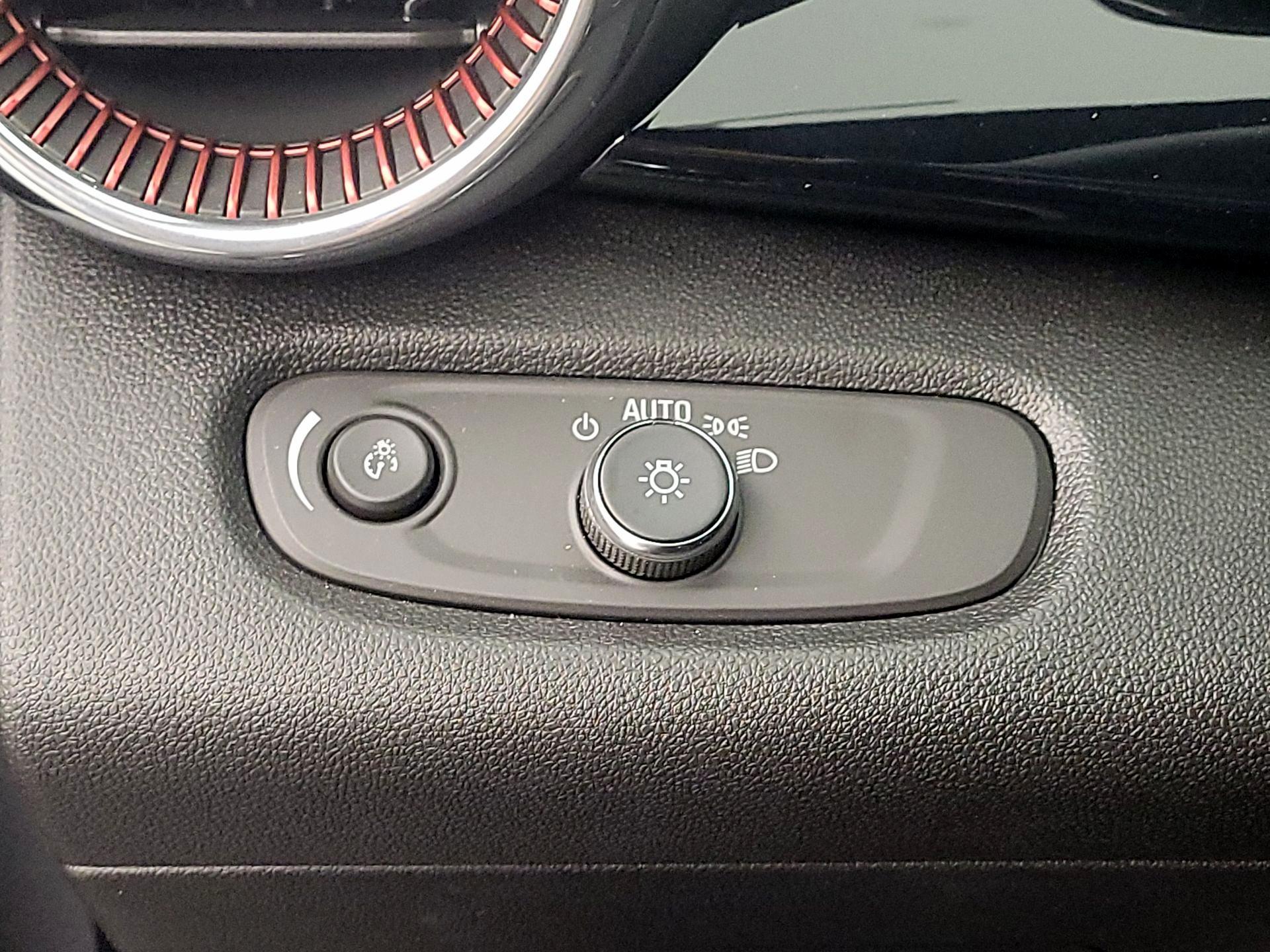 Thumbnail: 2025 Chevrolet Trax - 13