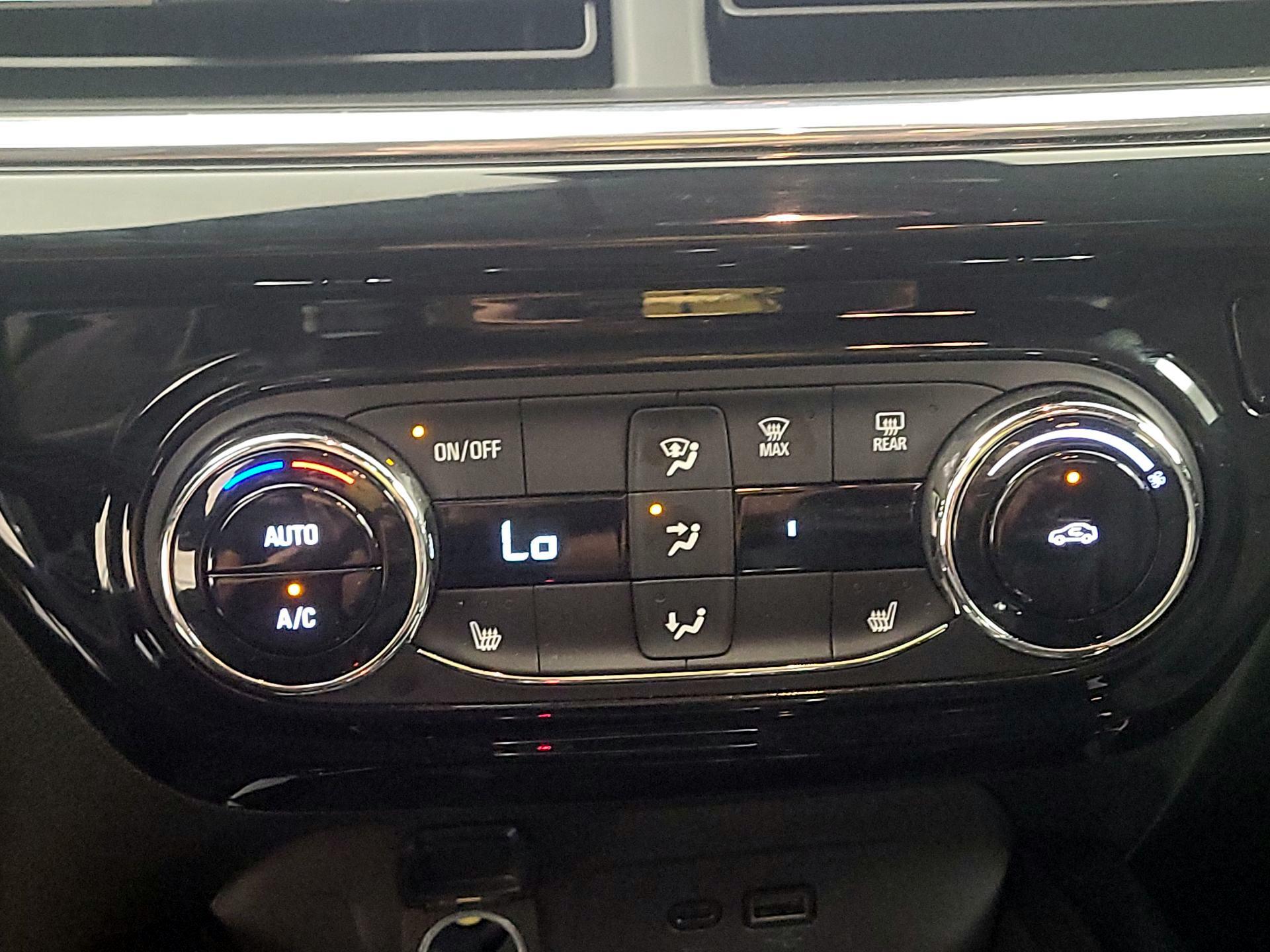 Thumbnail: 2025 Chevrolet Trax - 16