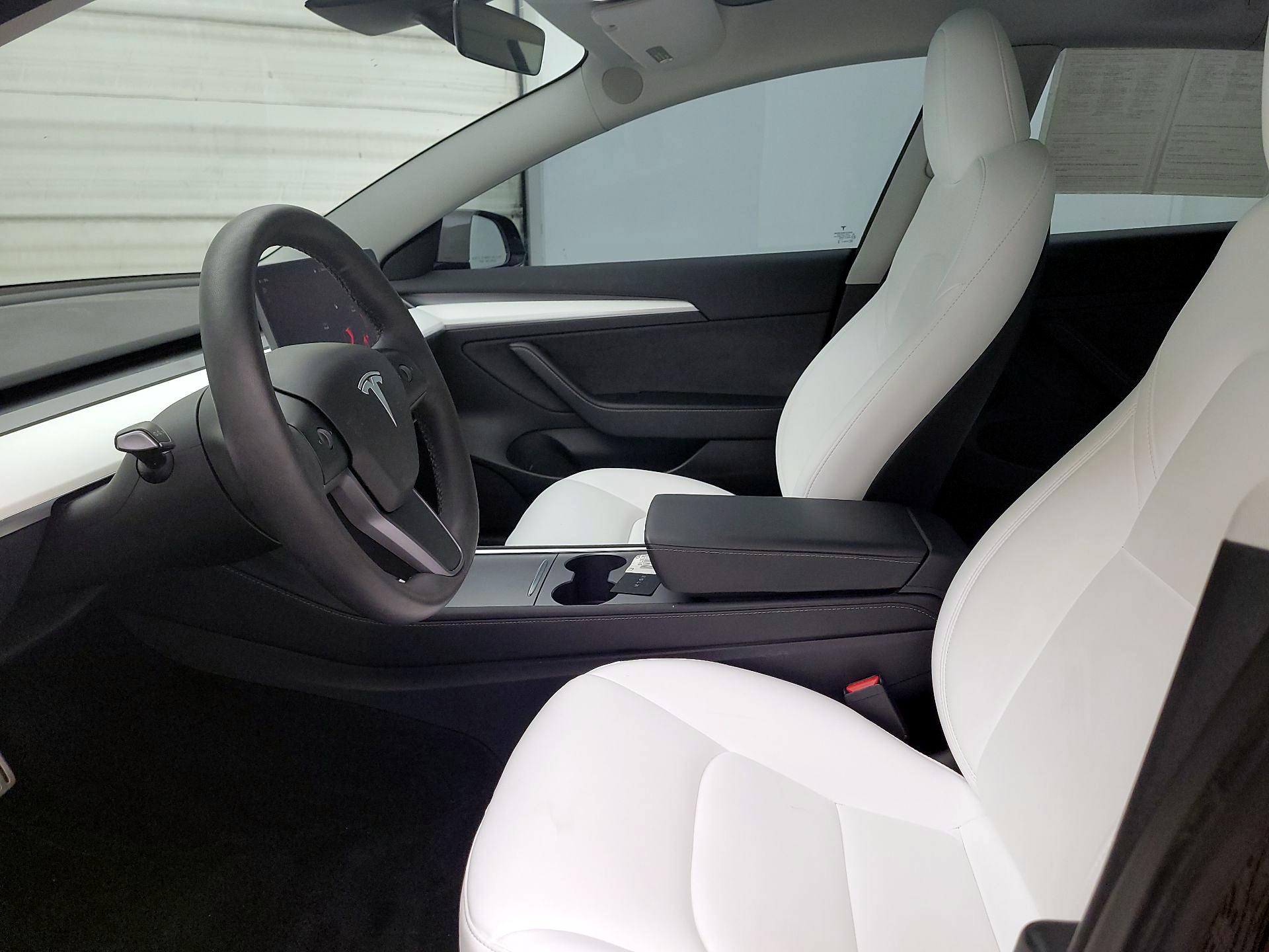 Thumbnail: 2023 Tesla Model 3 - 11