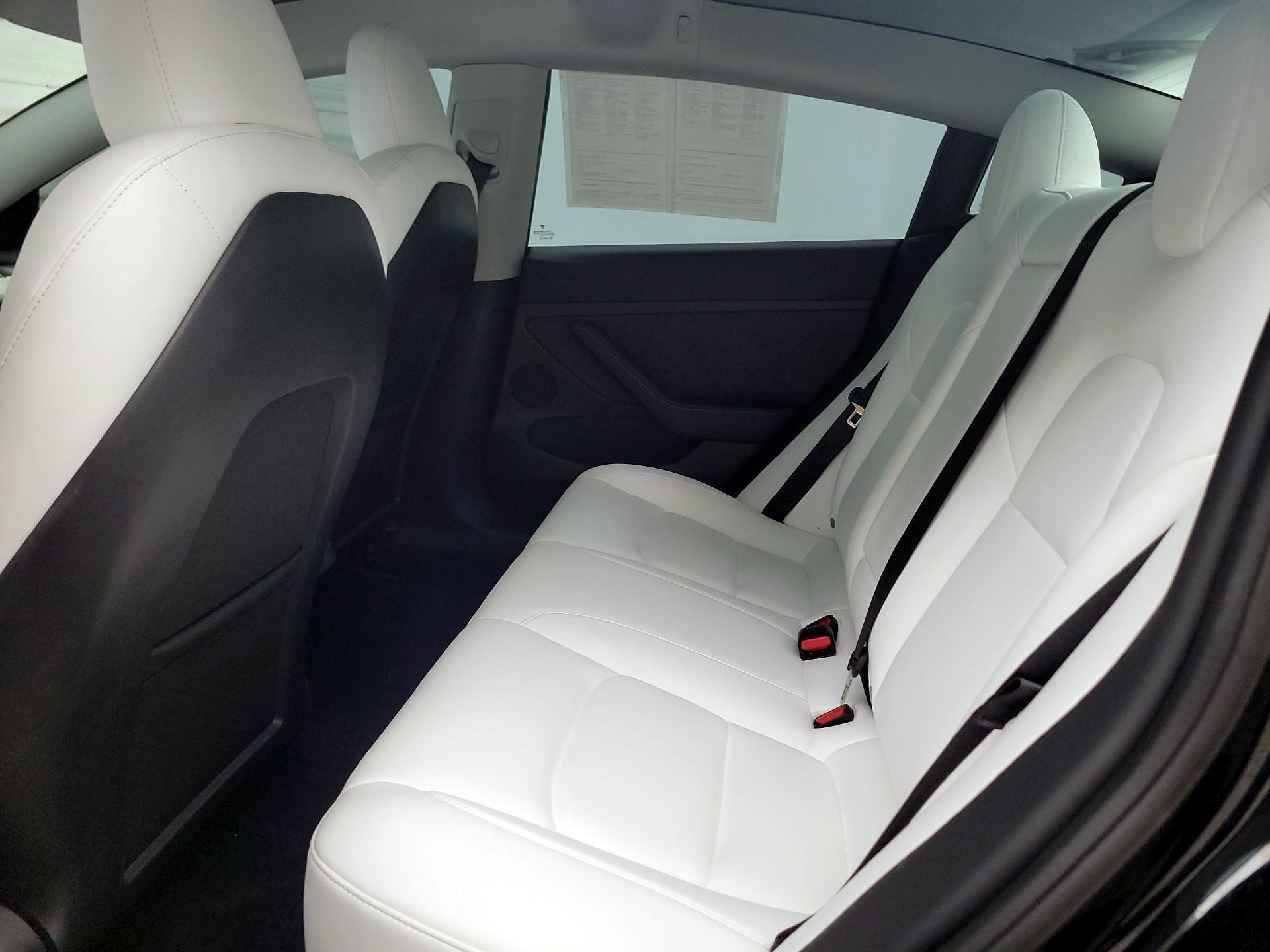 Thumbnail: 2023 Tesla Model 3 - 18