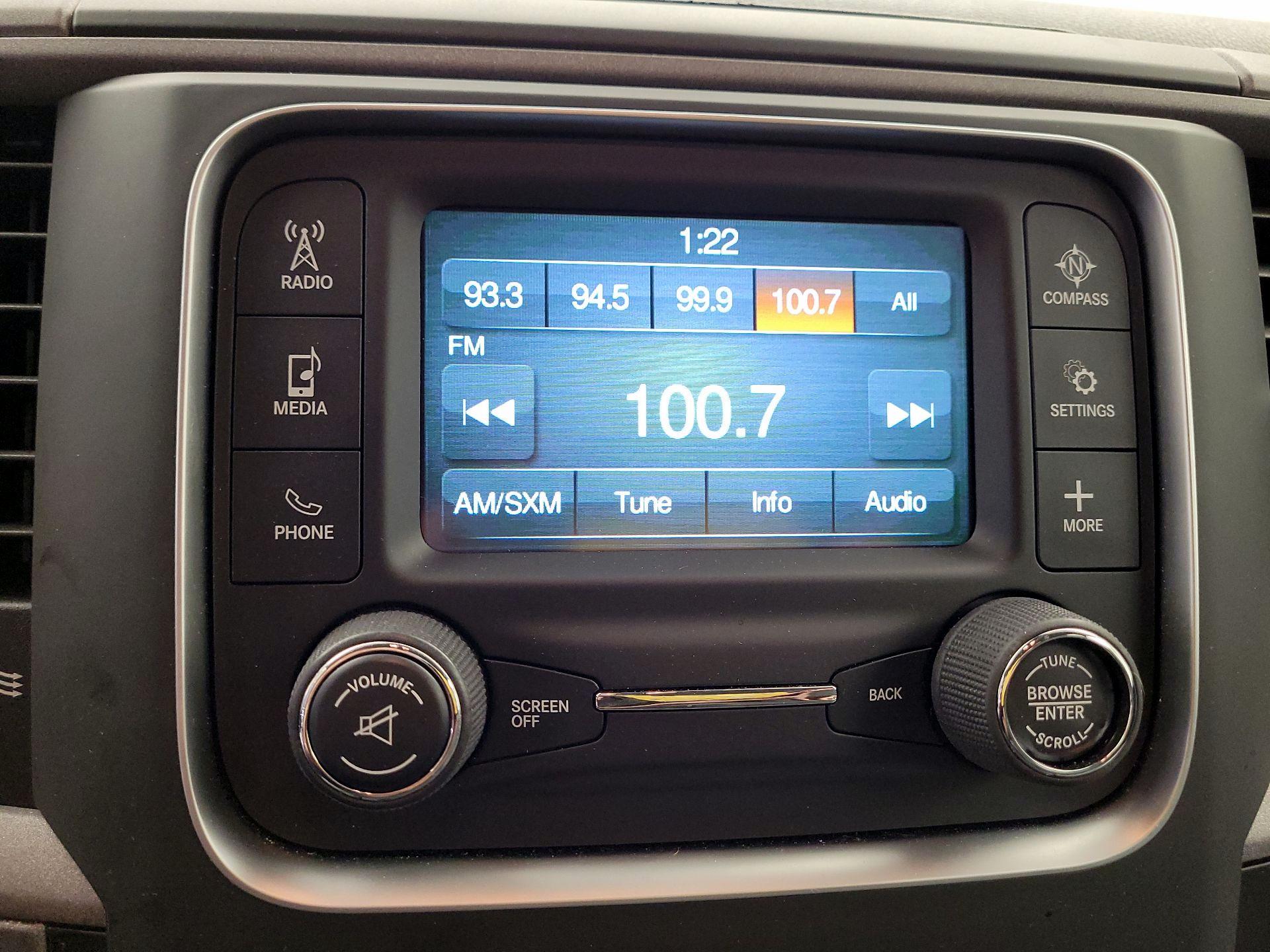 Thumbnail: 2020 RAM 1500 Classic - 13