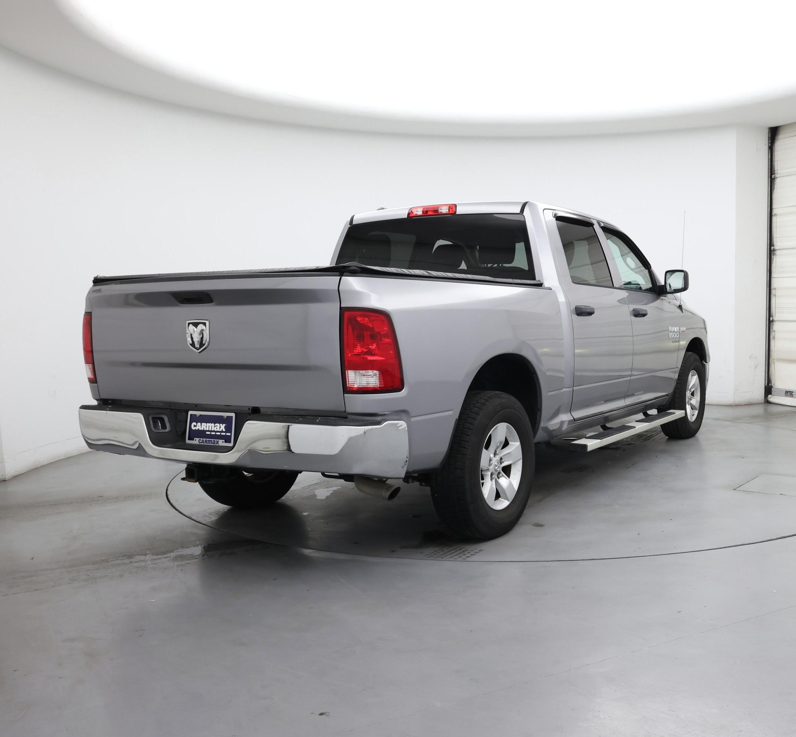 Thumbnail: 2020 RAM 1500 Classic - 8