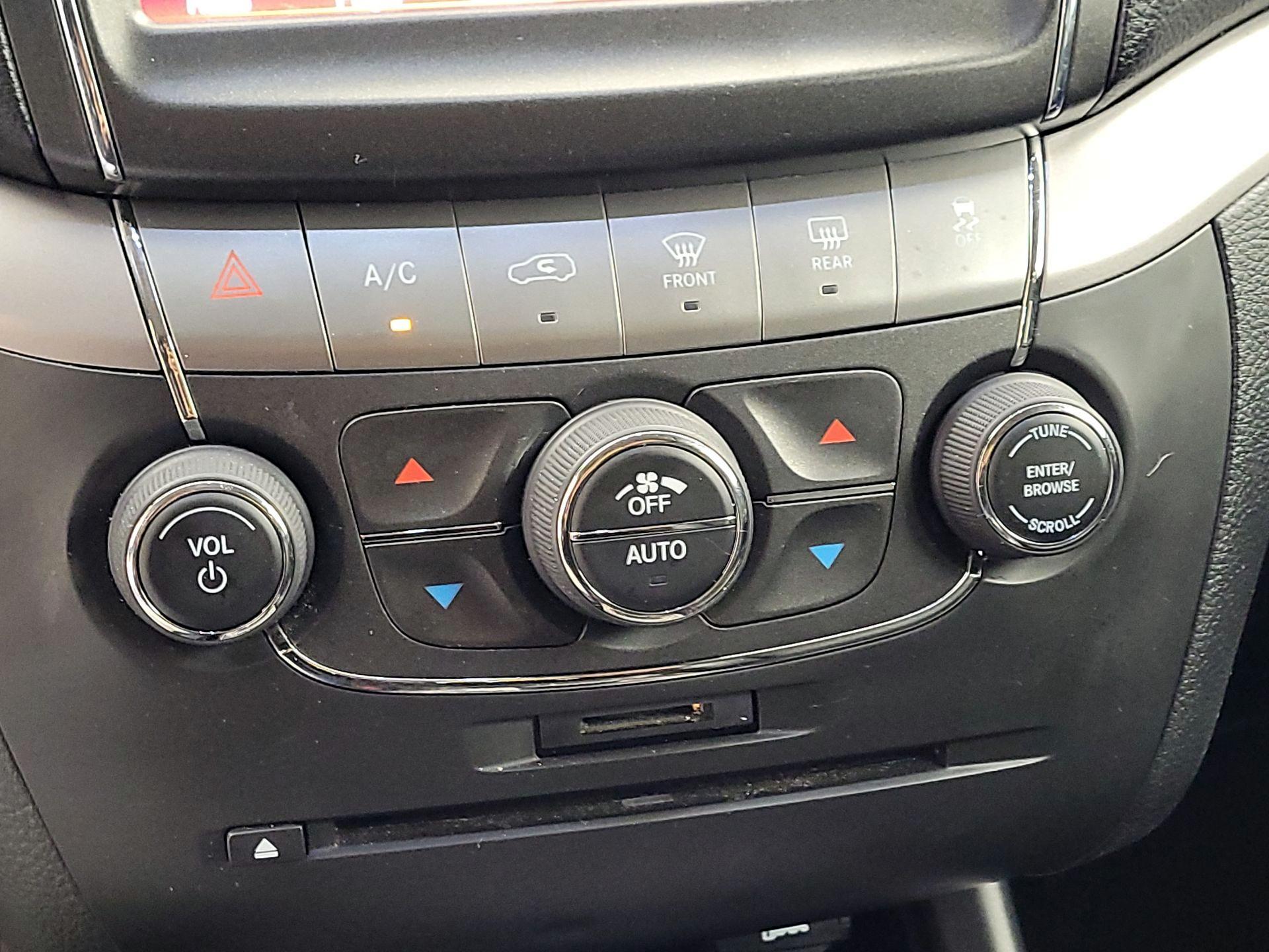 Thumbnail: 2016 Dodge Journey - 15