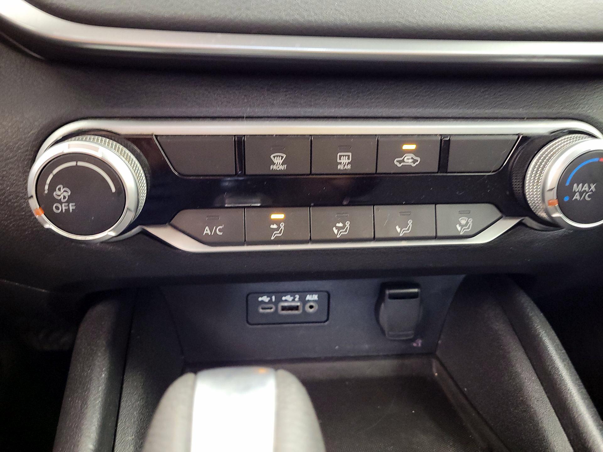 Thumbnail: 2019 Nissan Altima - 14