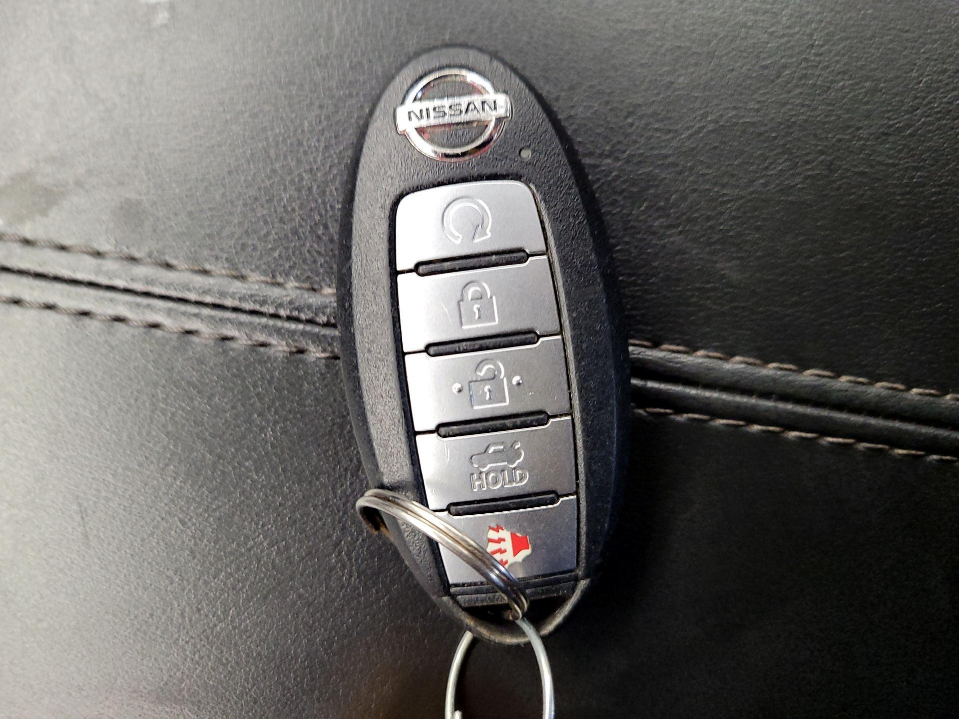 Thumbnail: 2019 Nissan Altima - 18