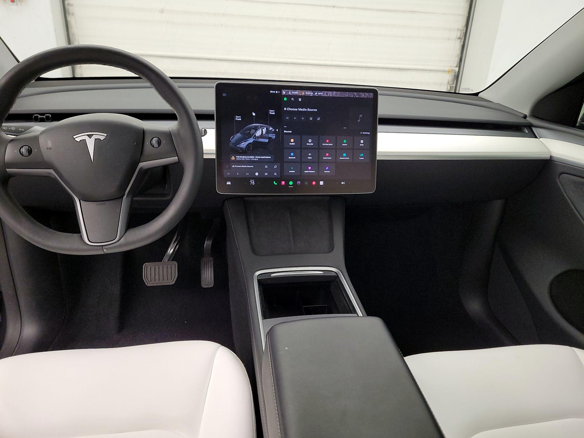 Thumbnail: 2024 Tesla Model Y - 9