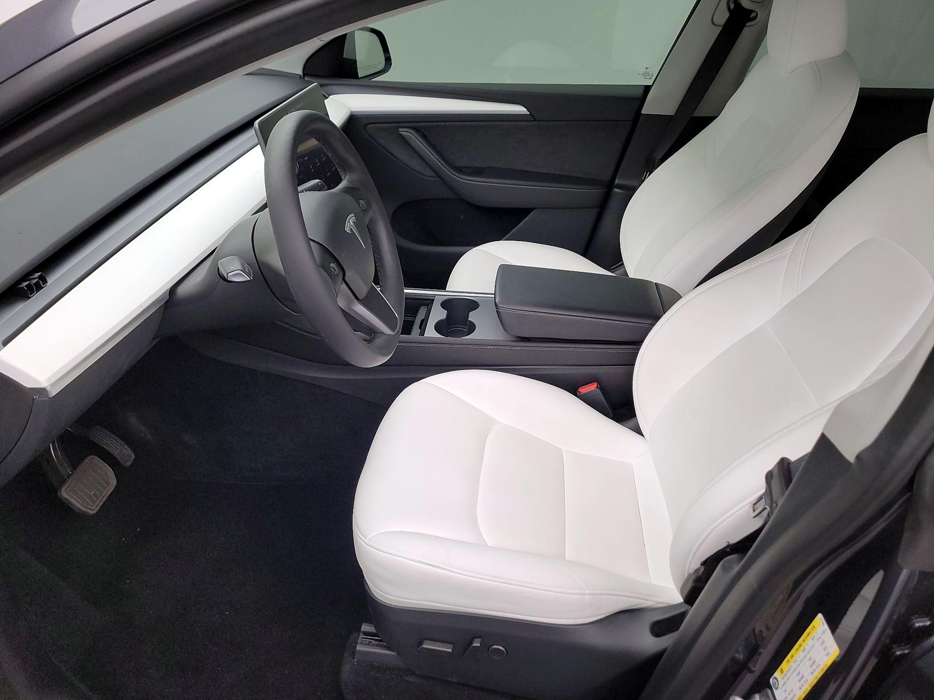 Thumbnail: 2024 Tesla Model Y - 11