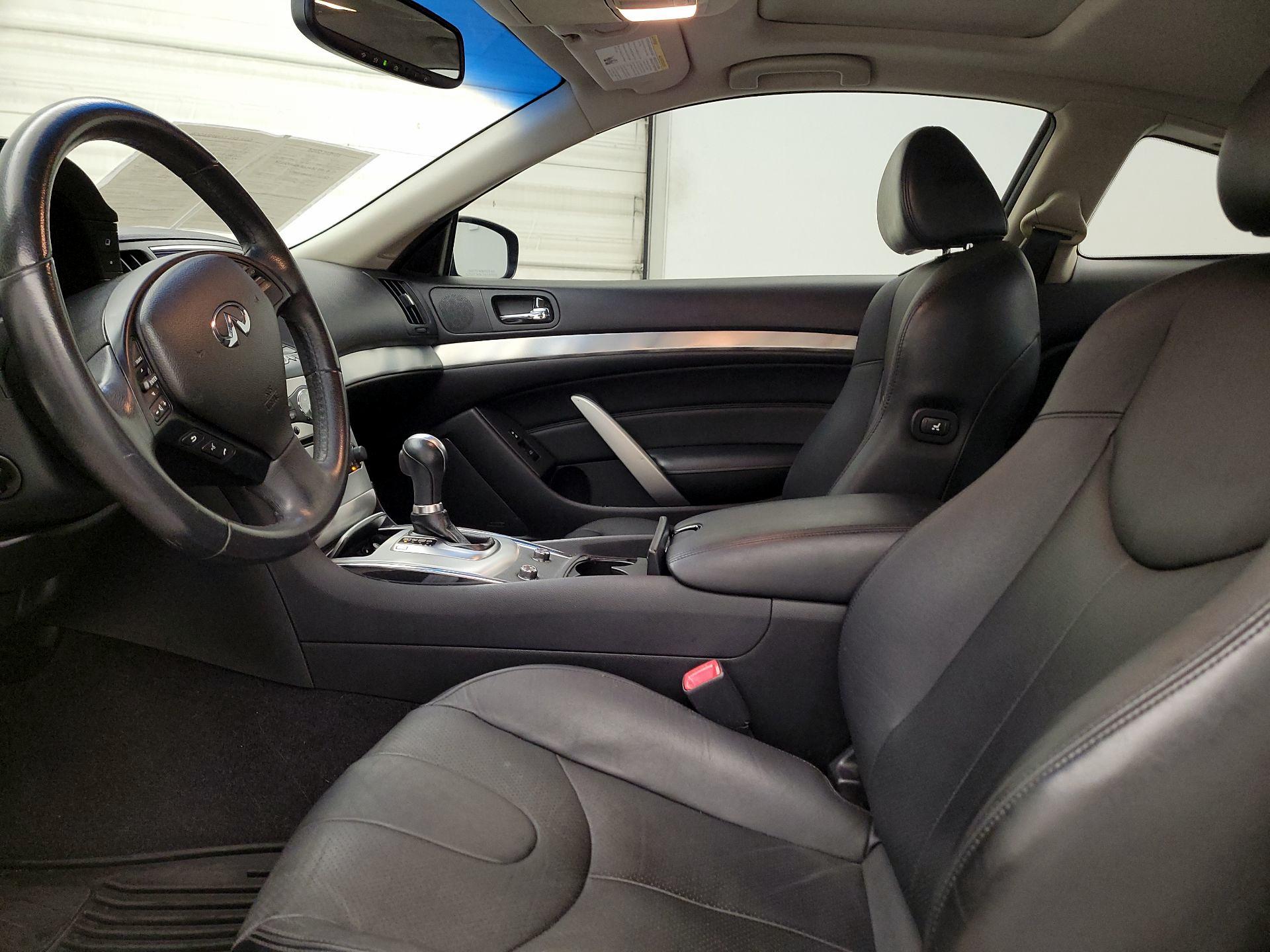 Thumbnail: 2015 INFINITI Q60 - 11