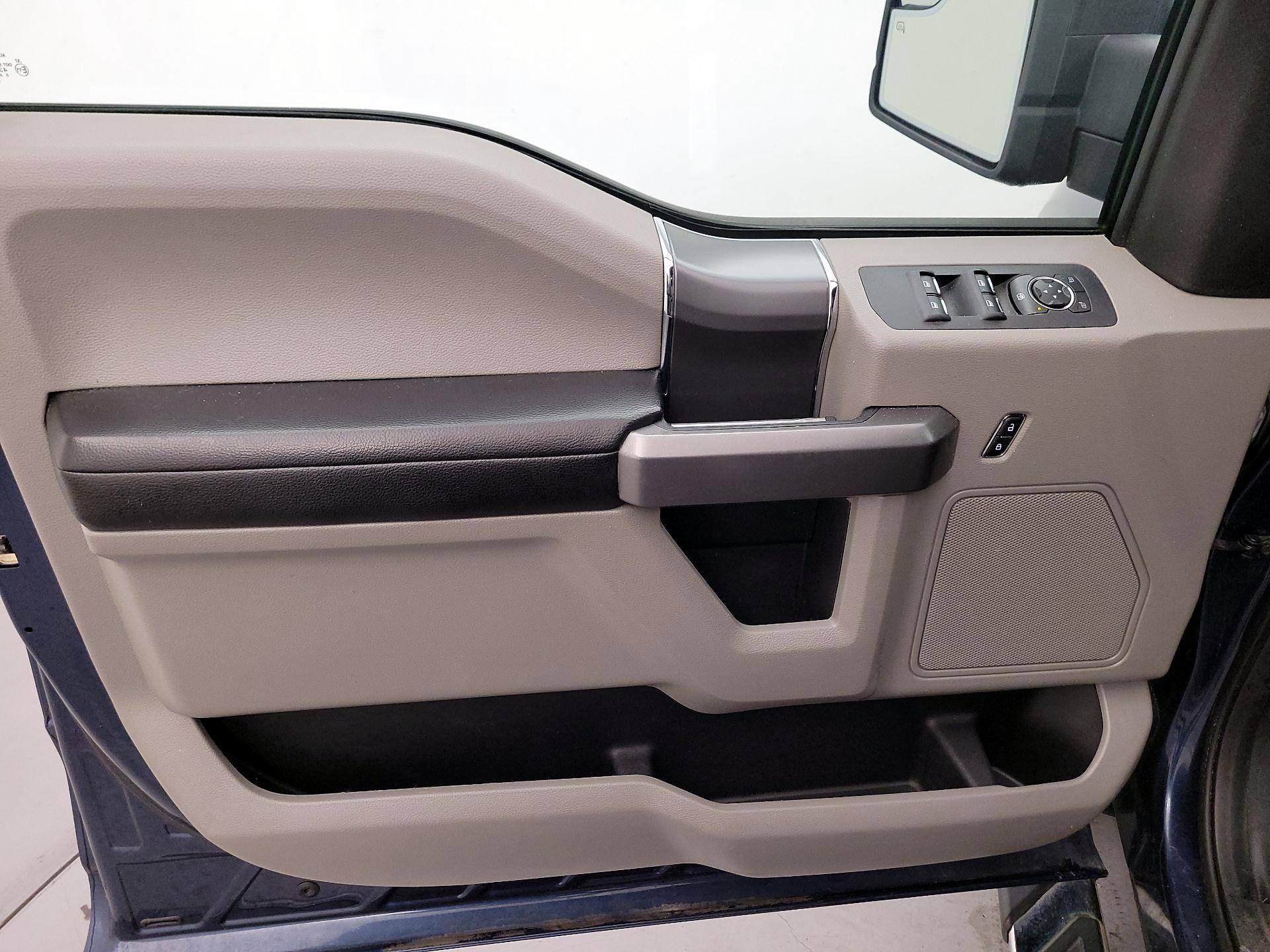 Thumbnail: 2016 Ford F-150 - 12