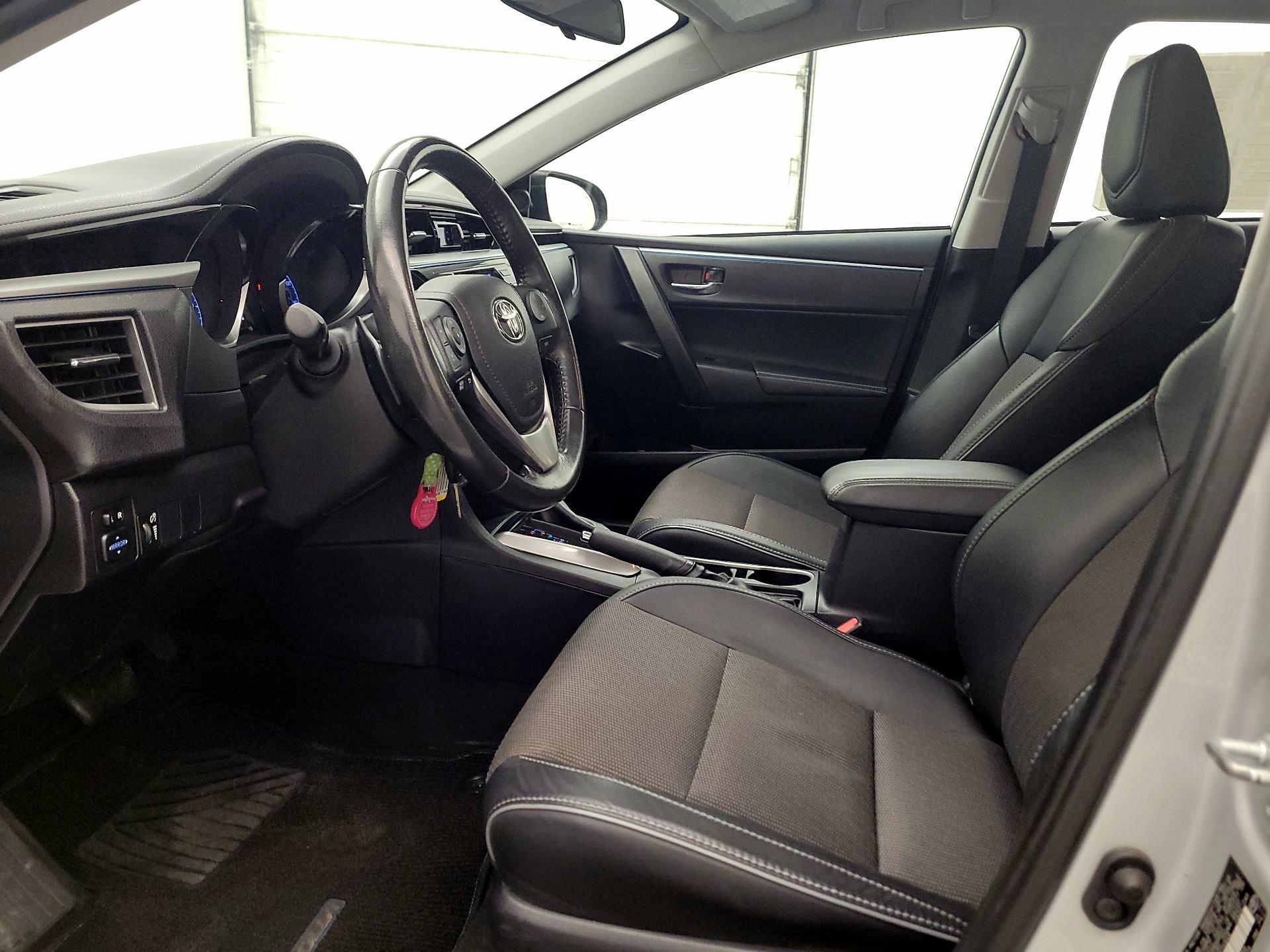 Thumbnail: 2016 Toyota Corolla - 11