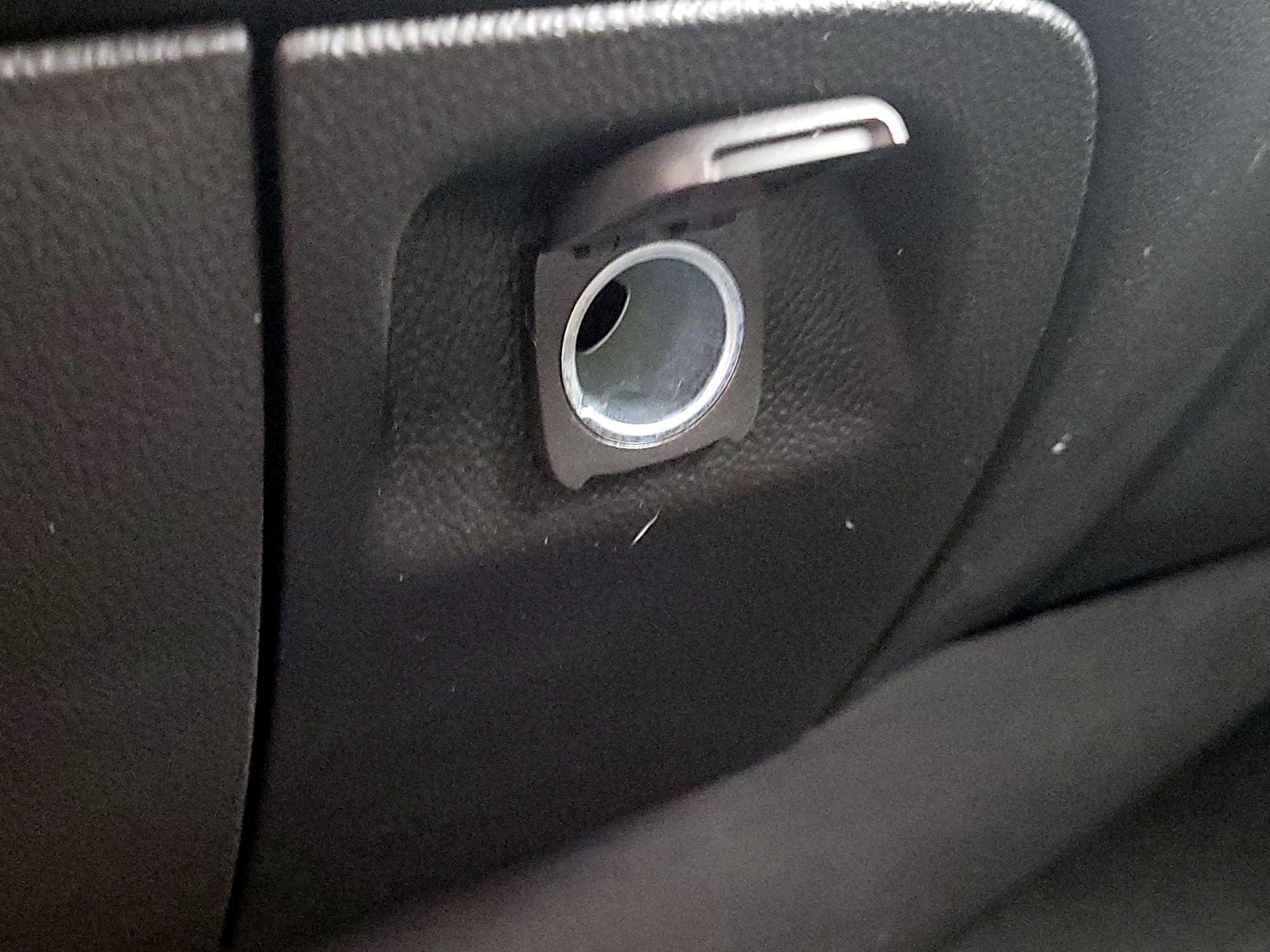 Thumbnail: 2014 Chevrolet Silverado 1500 - 17