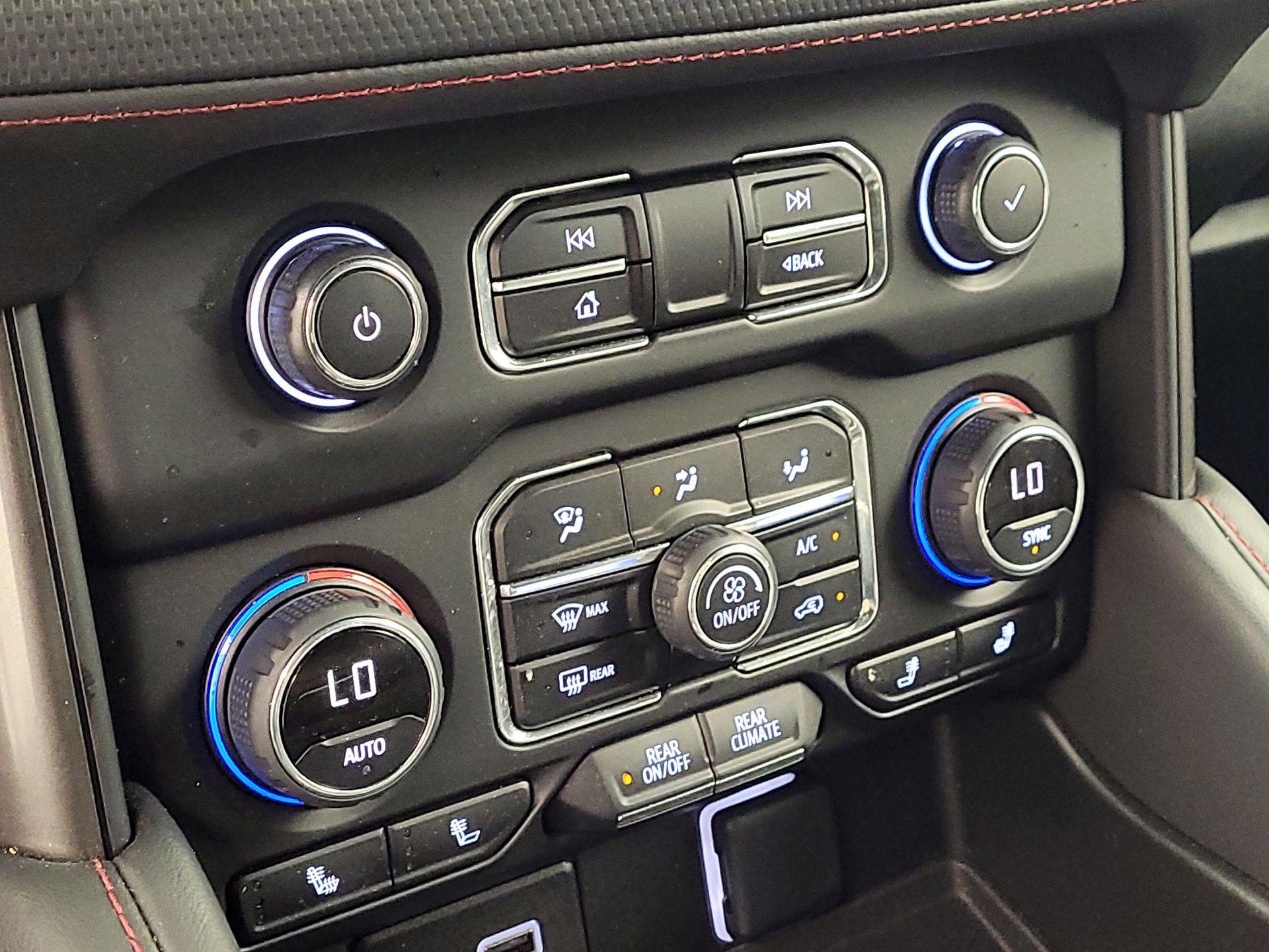 Thumbnail: 2022 Chevrolet Tahoe - 16