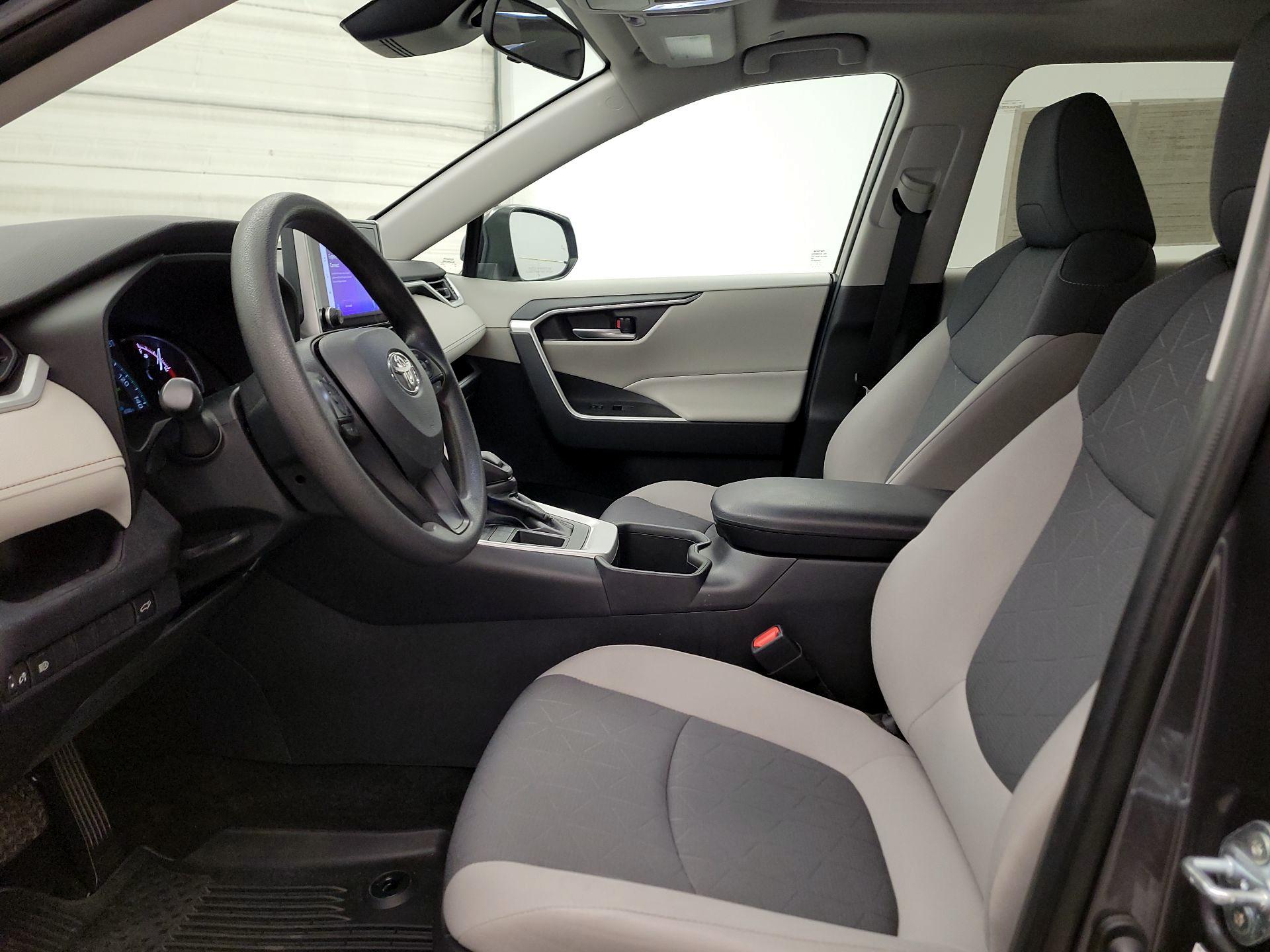 Thumbnail: 2024 Toyota RAV4 - 11