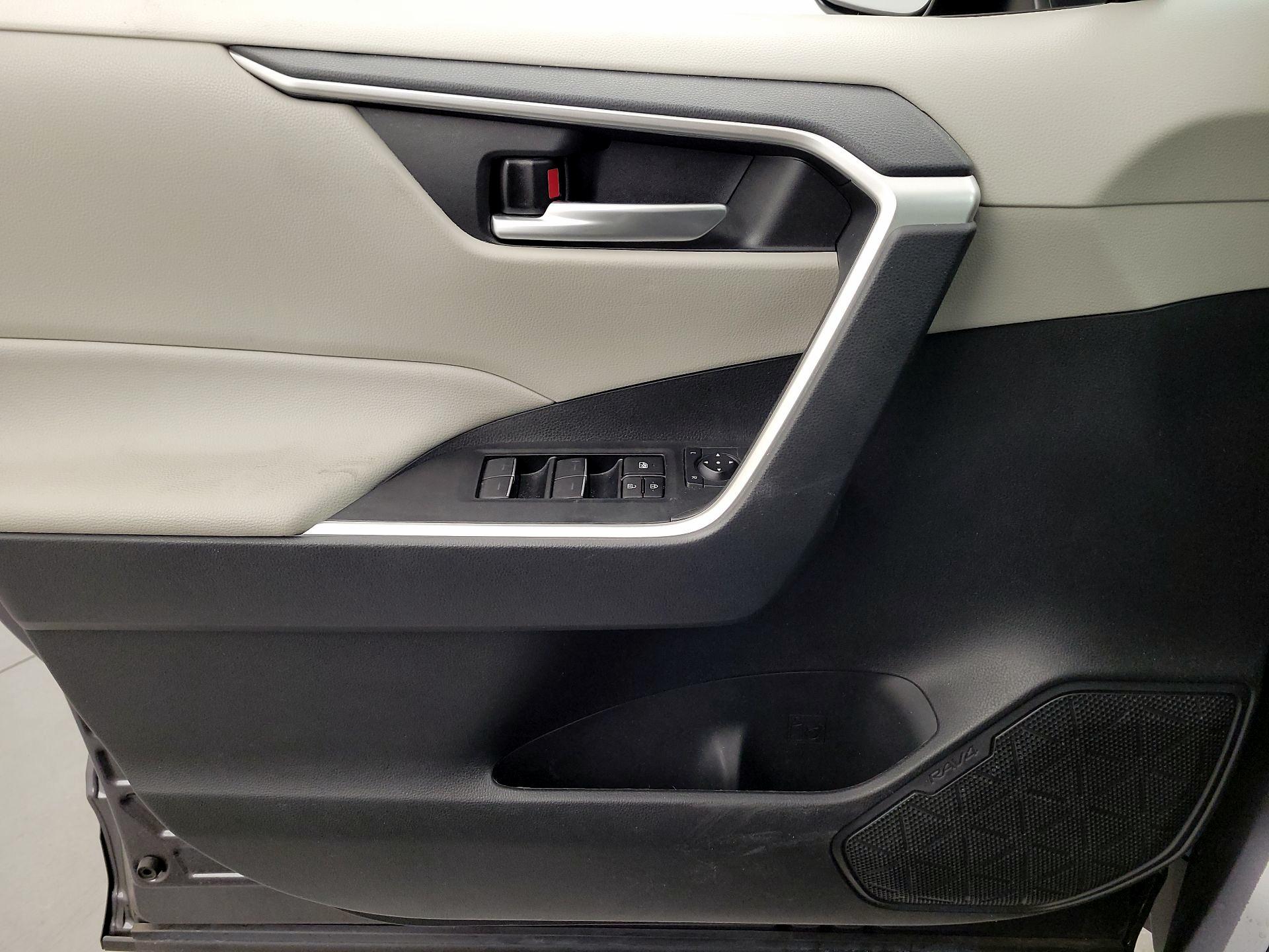 Thumbnail: 2024 Toyota RAV4 - 12