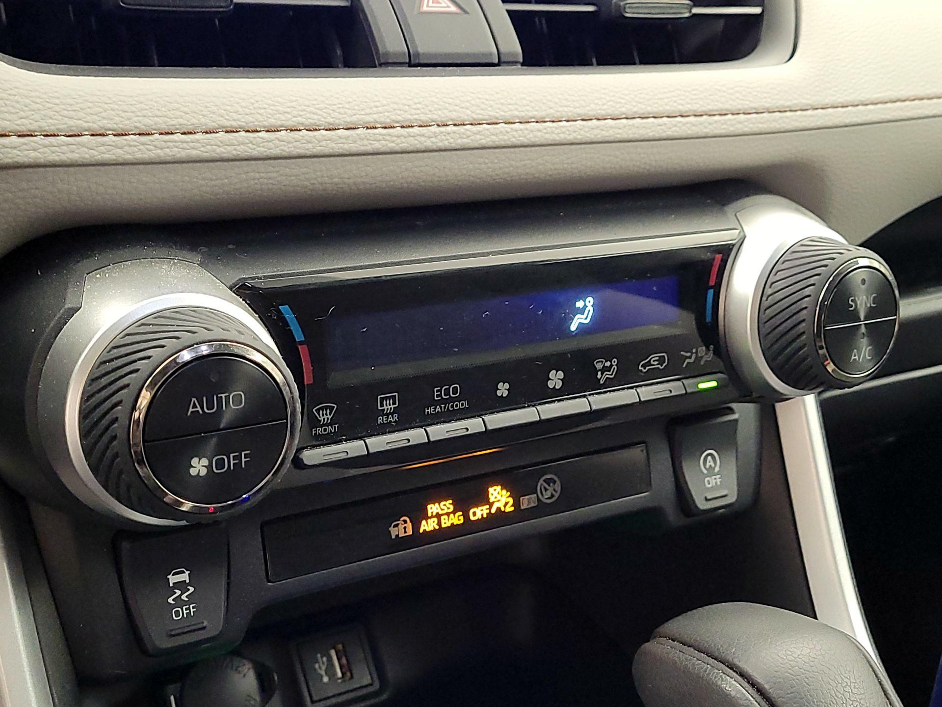 Thumbnail: 2024 Toyota RAV4 - 16