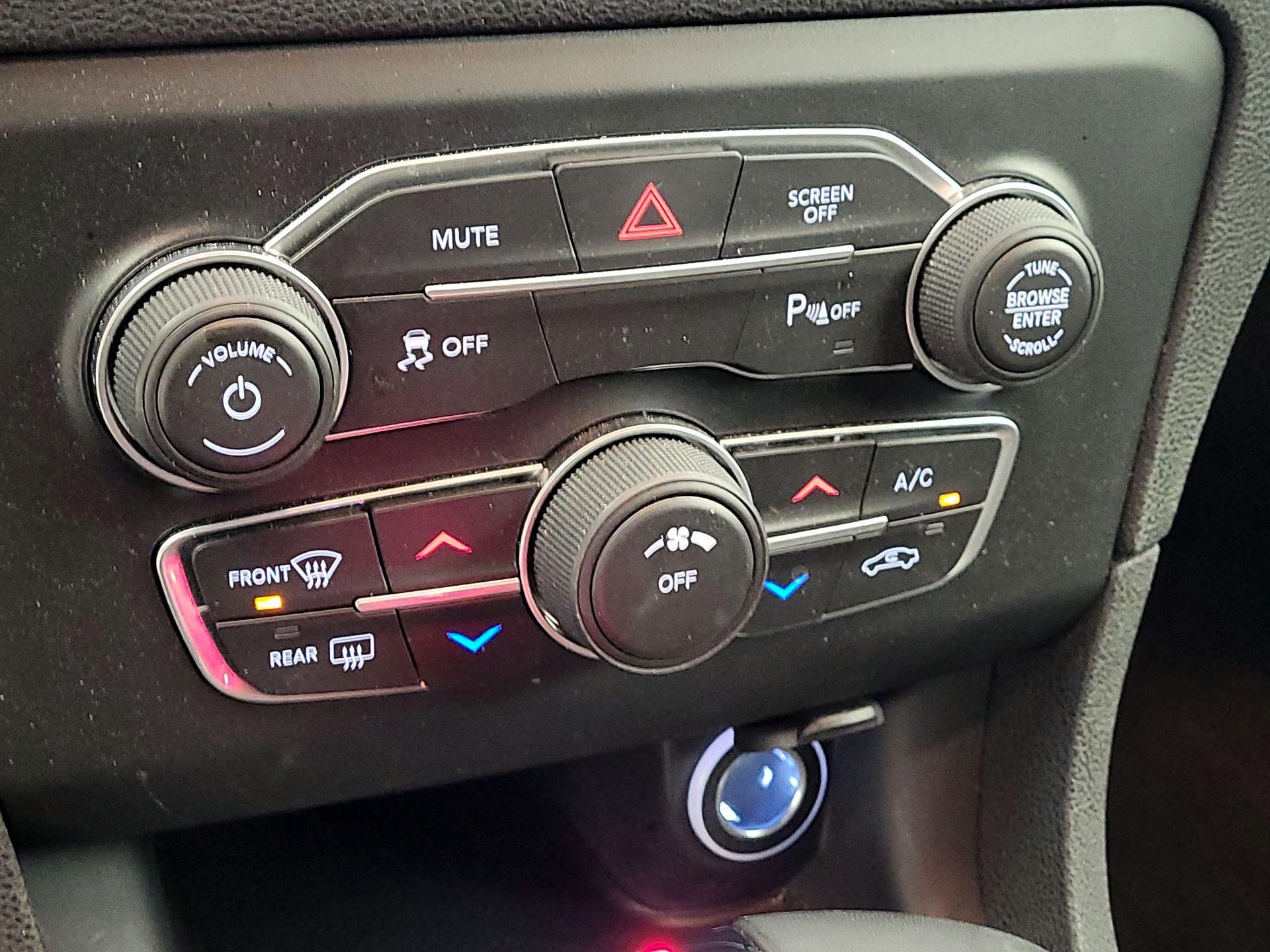 Thumbnail: 2023 Dodge Charger - 16