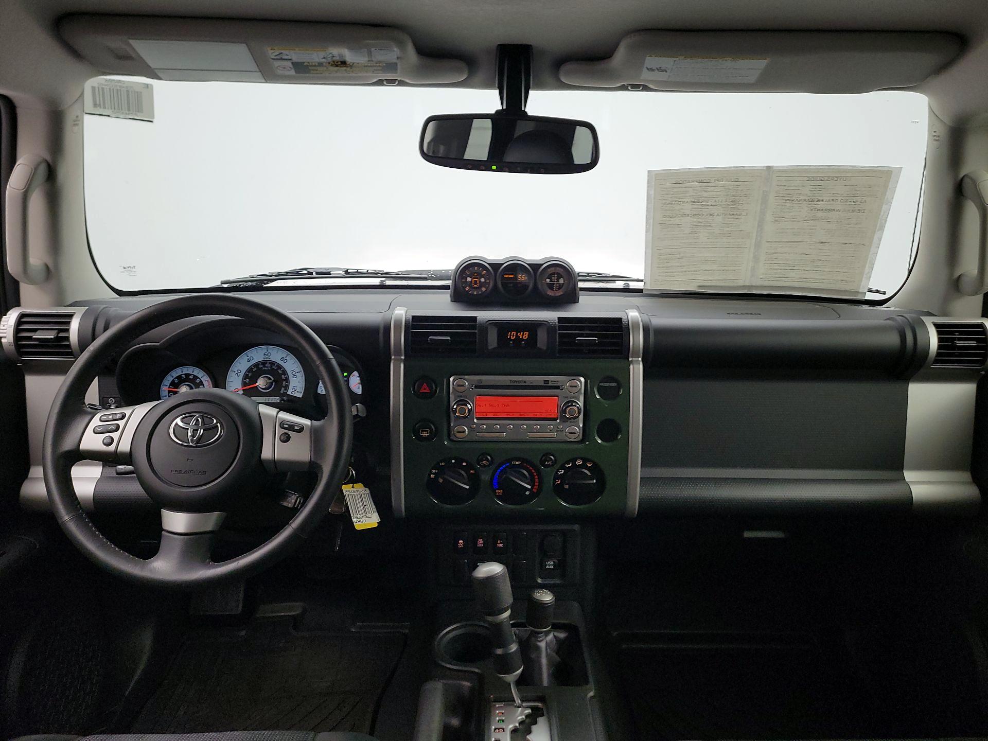 Thumbnail: 2014 Toyota FJ Cruiser - 9