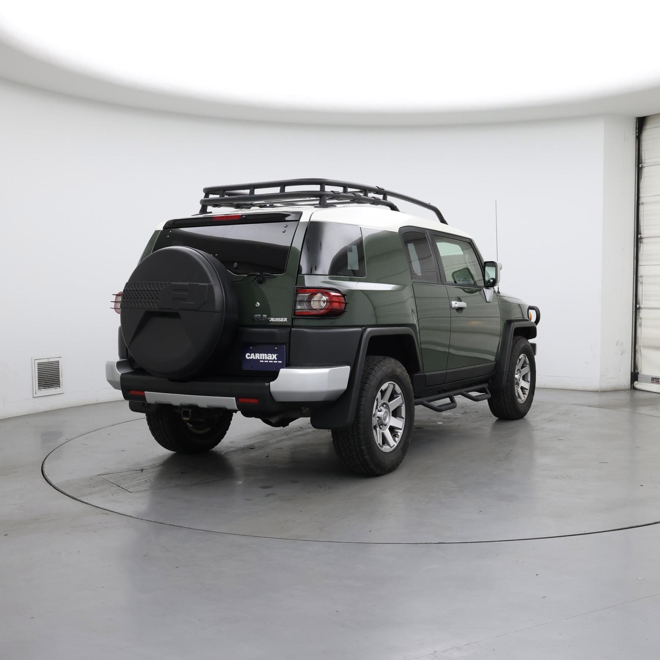 Thumbnail: 2014 Toyota FJ Cruiser - 8