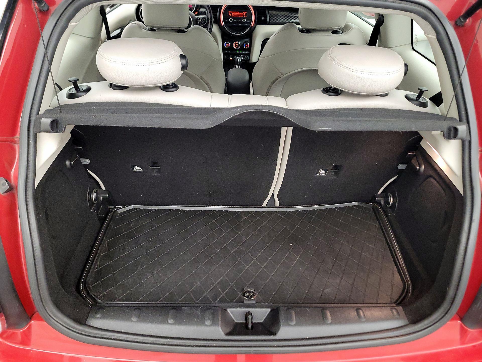 Thumbnail: 2015 MINI Cooper Hardtop - 19