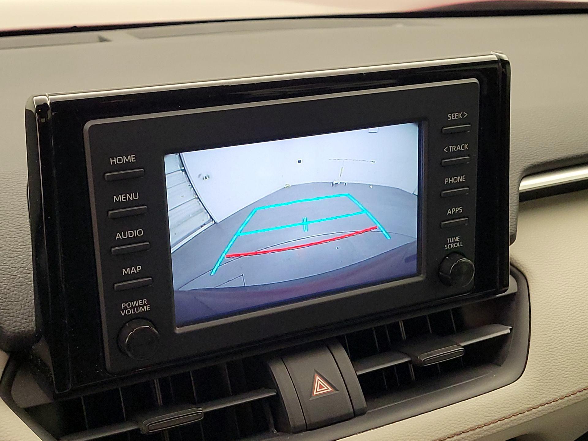 Thumbnail: 2019 Toyota RAV4 - 14