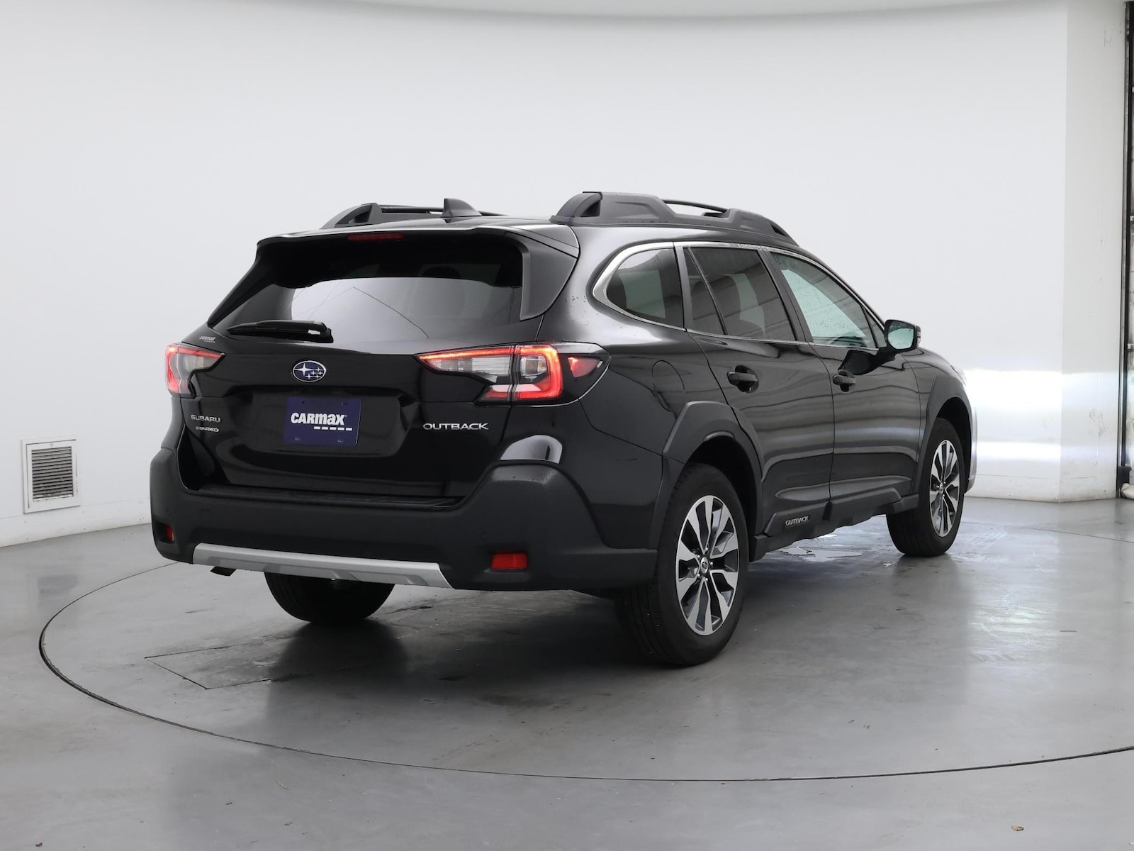 2024 Subaru Outback Limited - Photo 9