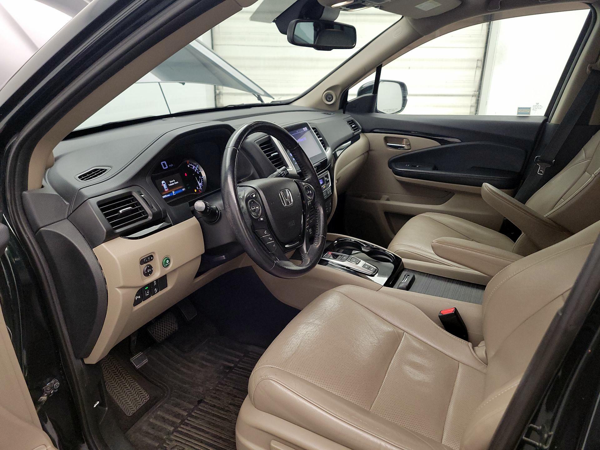 Thumbnail: 2016 Honda Pilot - 11