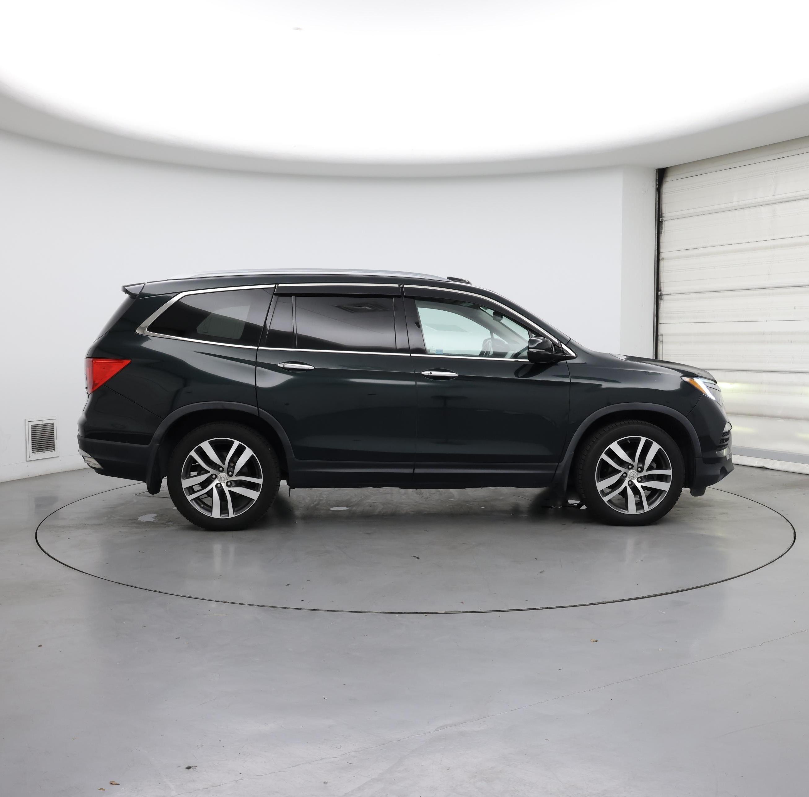 Thumbnail: 2016 Honda Pilot - 7