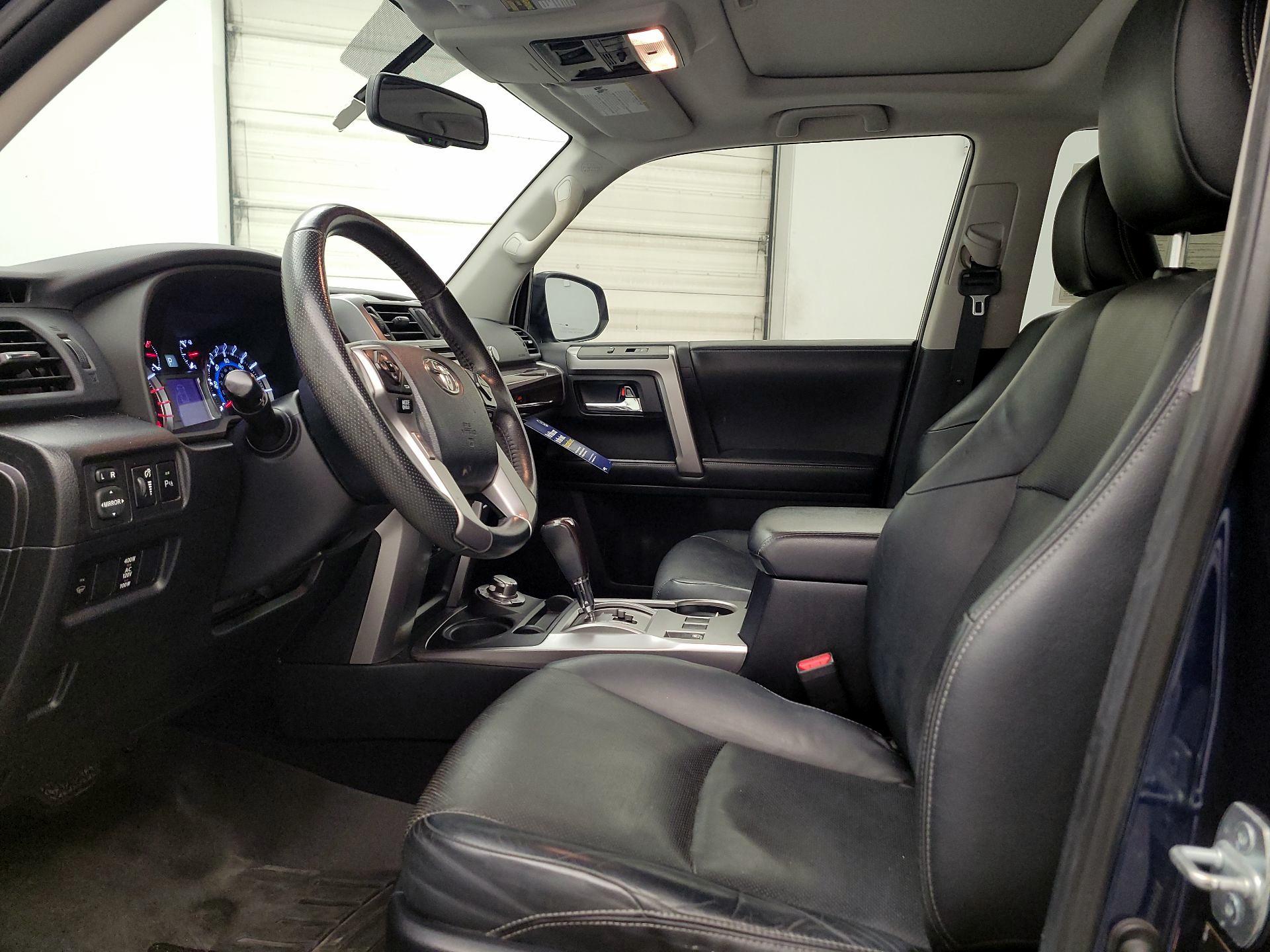 Thumbnail: 2014 Toyota 4Runner - 11