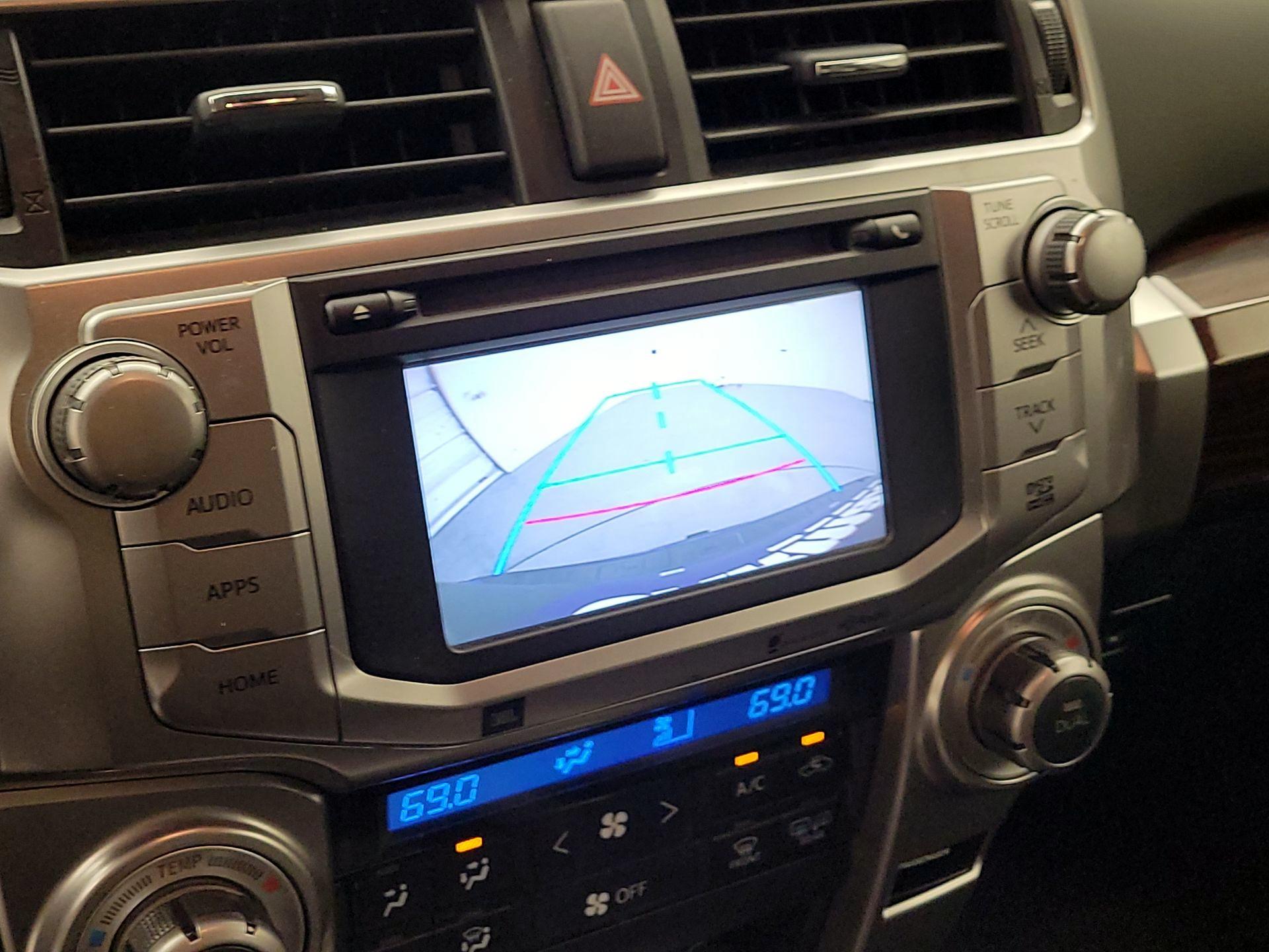 Thumbnail: 2014 Toyota 4Runner - 14