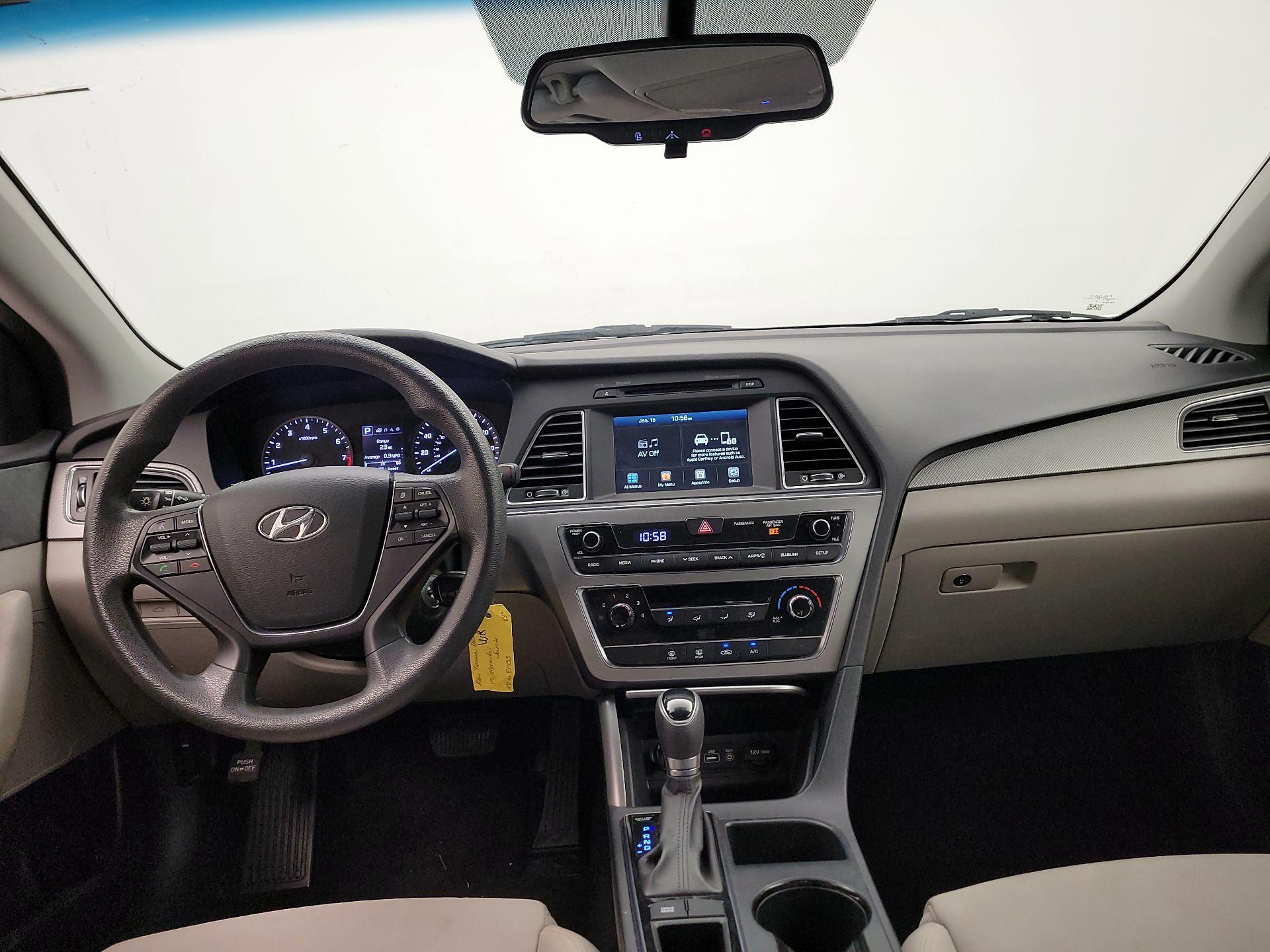 Thumbnail: 2017 Hyundai Sonata - 9