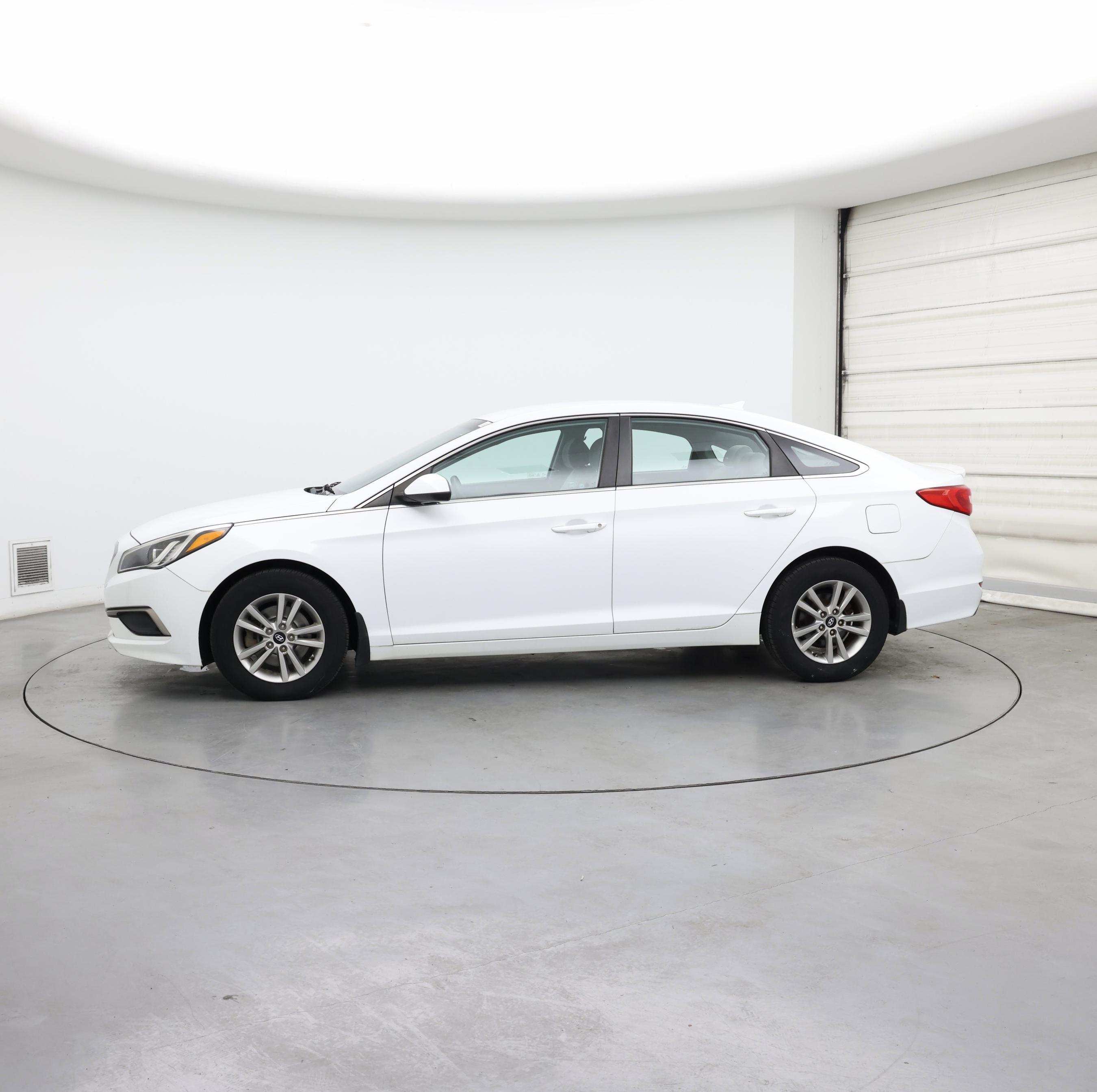 Thumbnail: 2017 Hyundai Sonata - 3