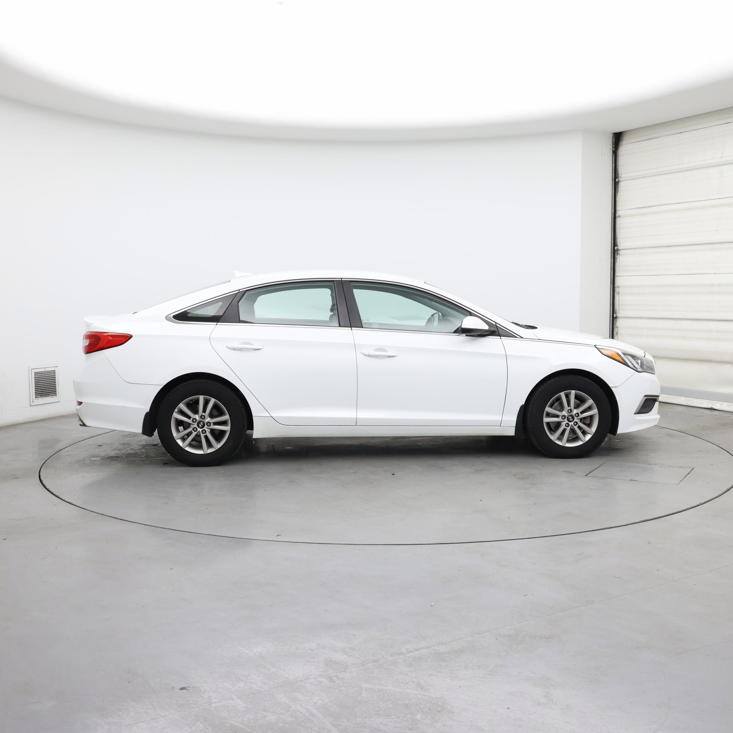 Thumbnail: 2017 Hyundai Sonata - 7