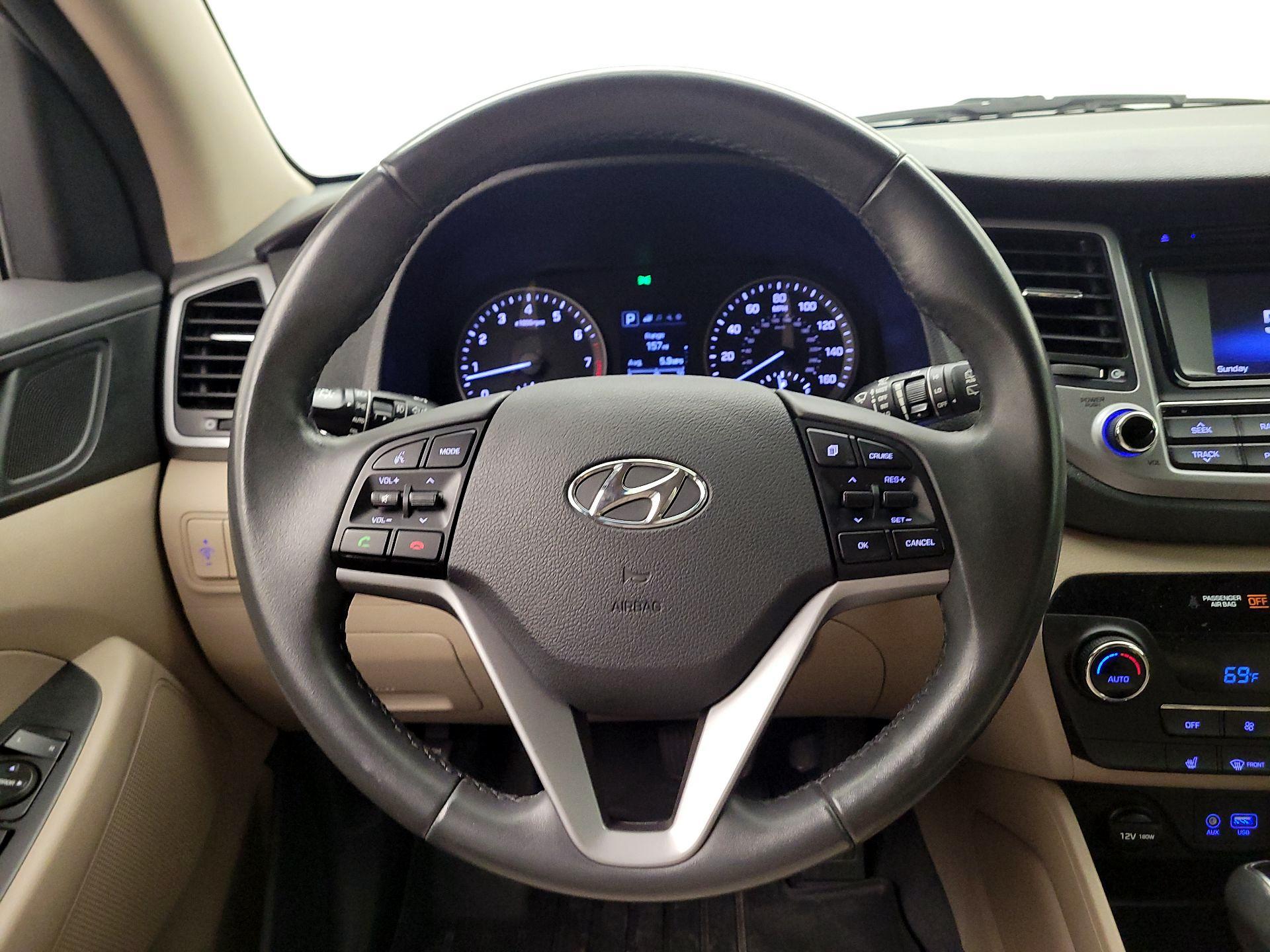 Thumbnail: 2017 Hyundai Tucson - 10