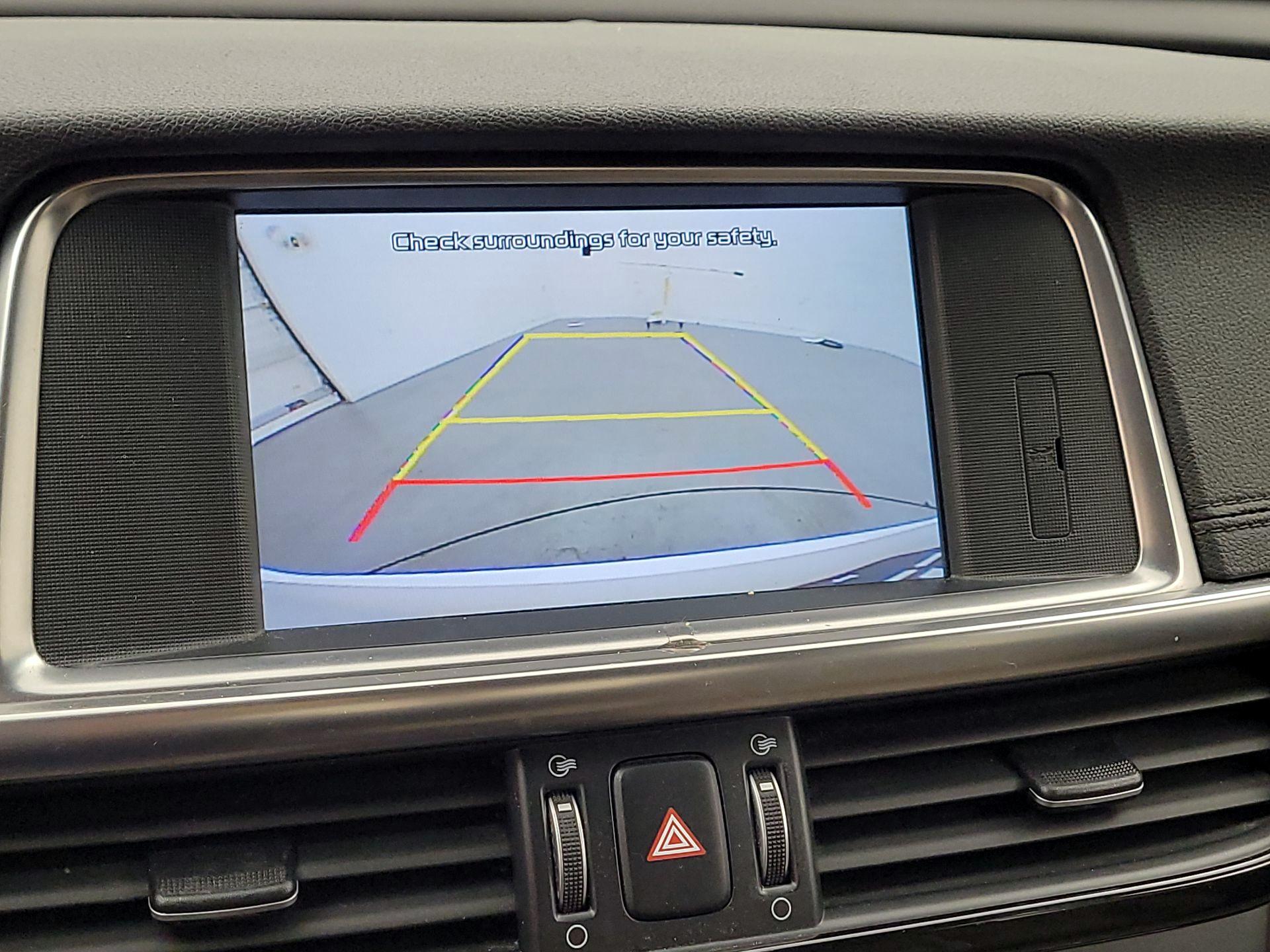 Thumbnail: 2016 Kia Optima - 14