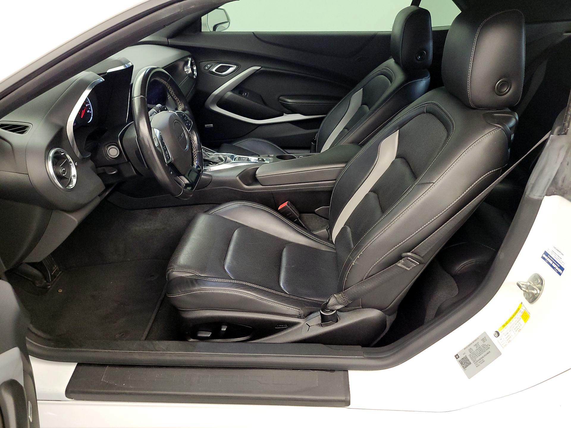 Thumbnail: 2020 Chevrolet Camaro - 11