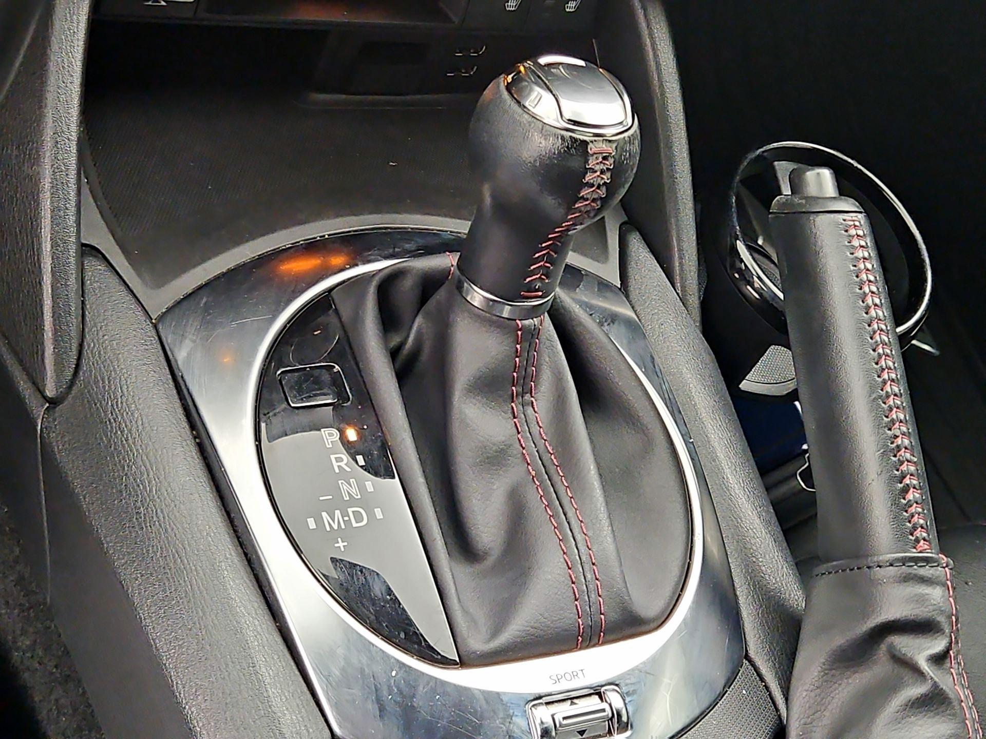 Thumbnail: 2019 Mazda MX-5 Miata - 18