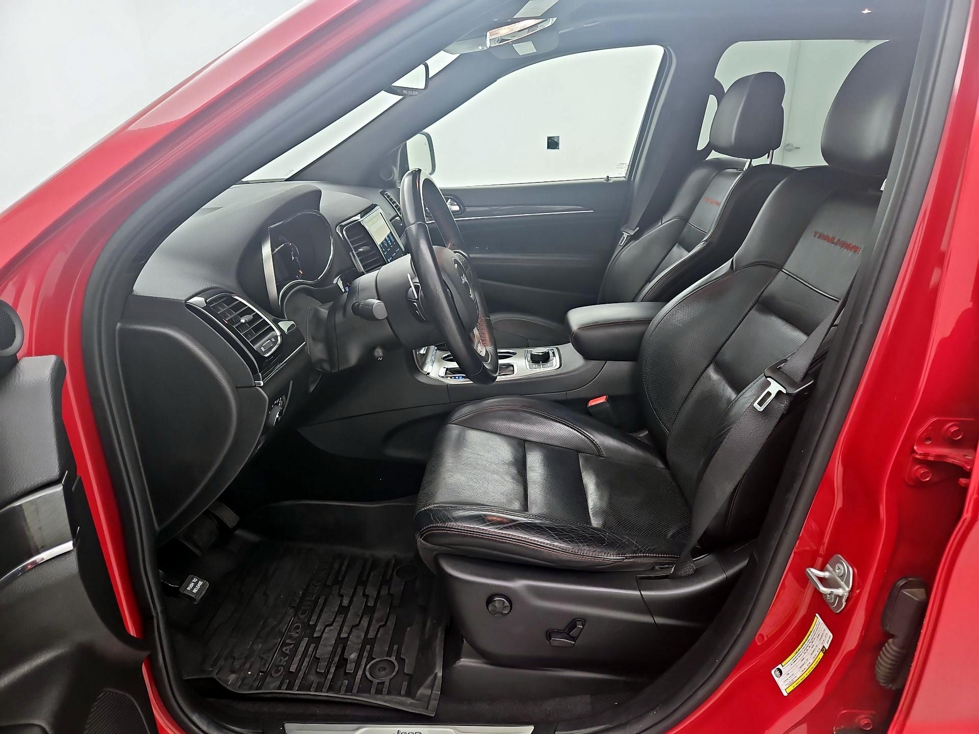 Thumbnail: 2019 Jeep Grand Cherokee - 11