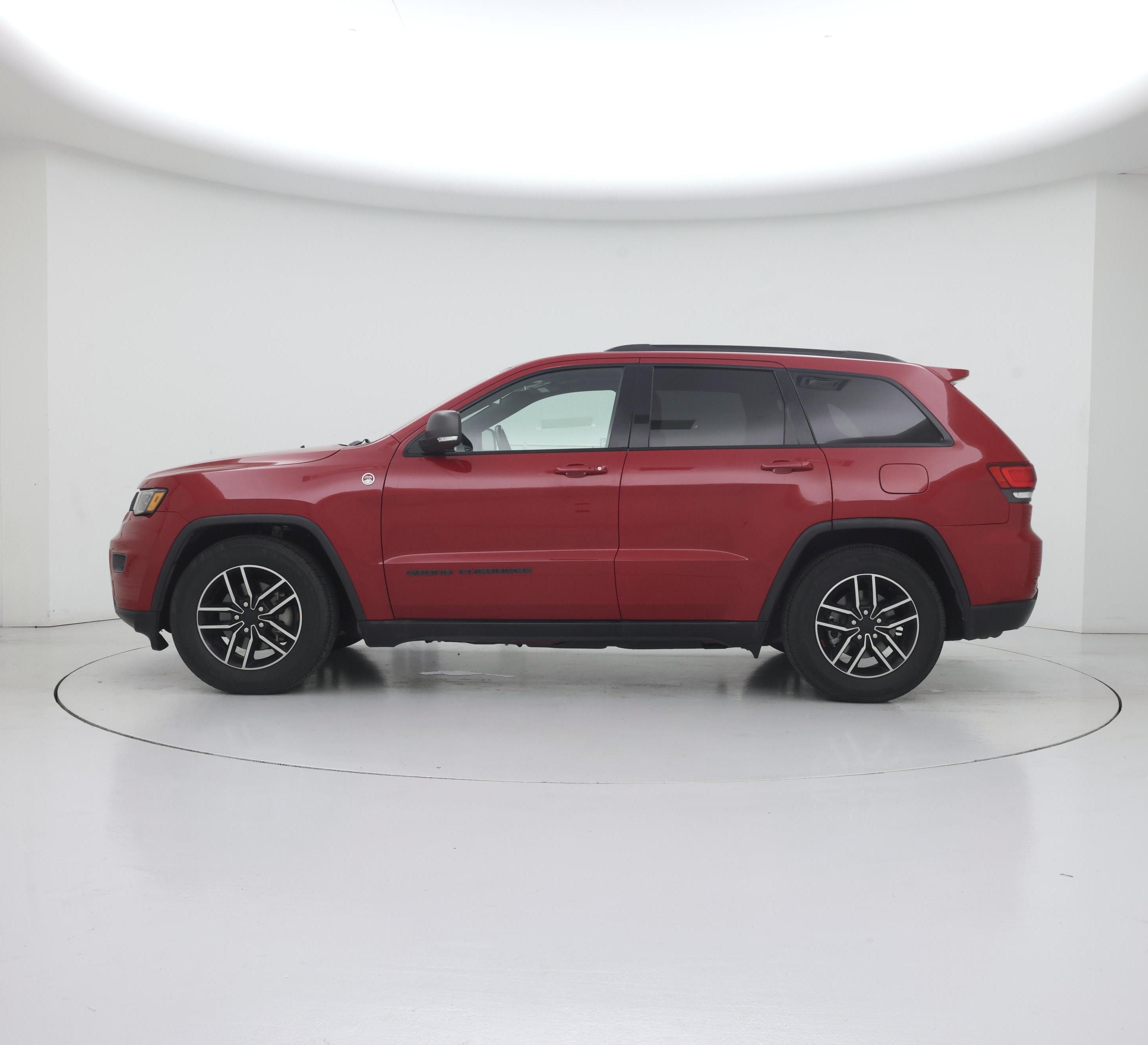 Thumbnail: 2019 Jeep Grand Cherokee - 3