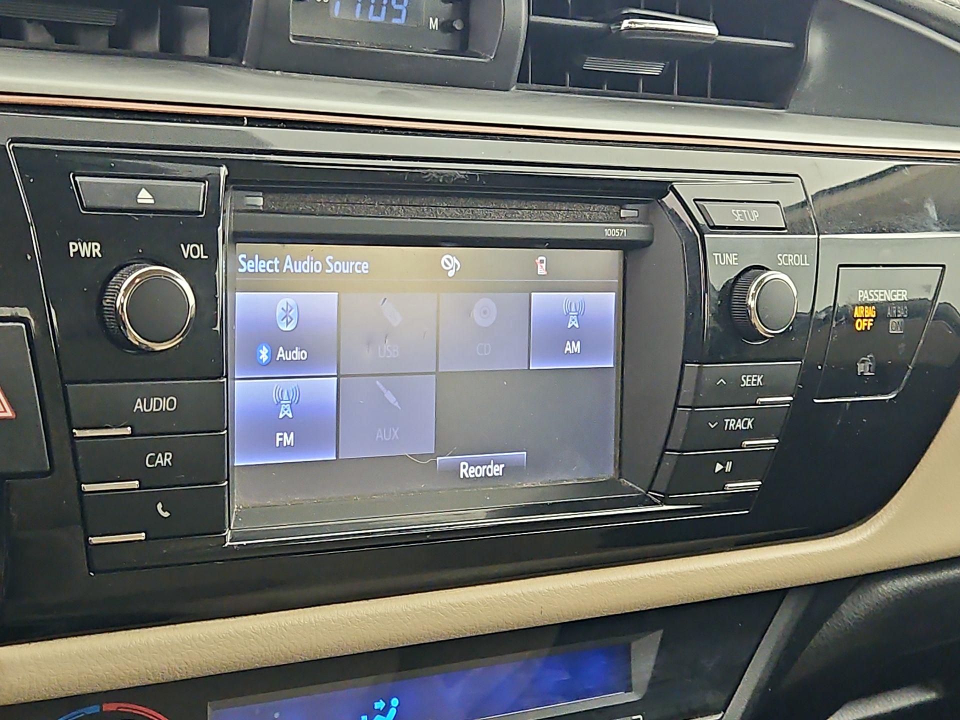 Thumbnail: 2016 Toyota Corolla - 15