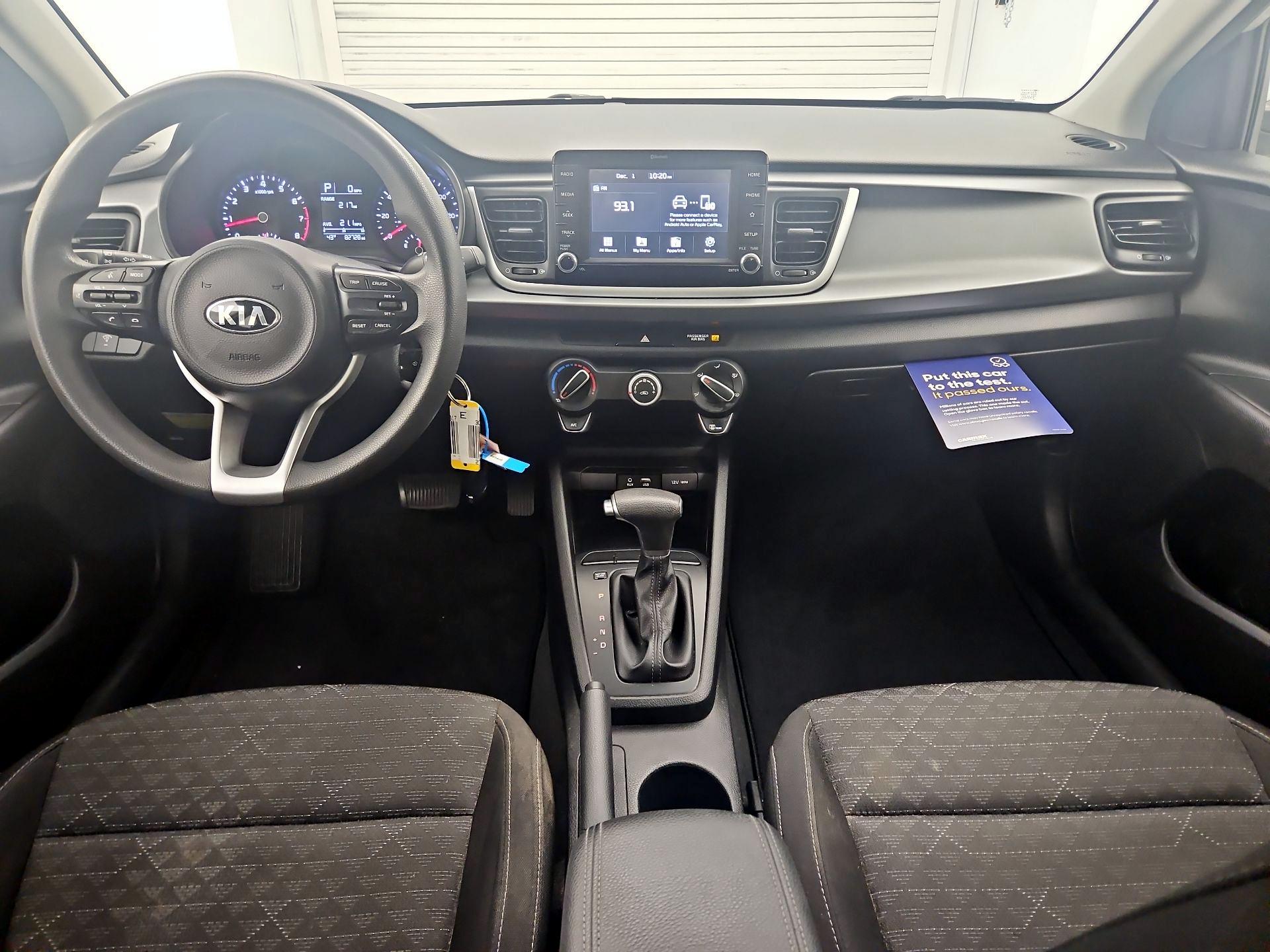 Thumbnail: 2019 Kia Rio - 9