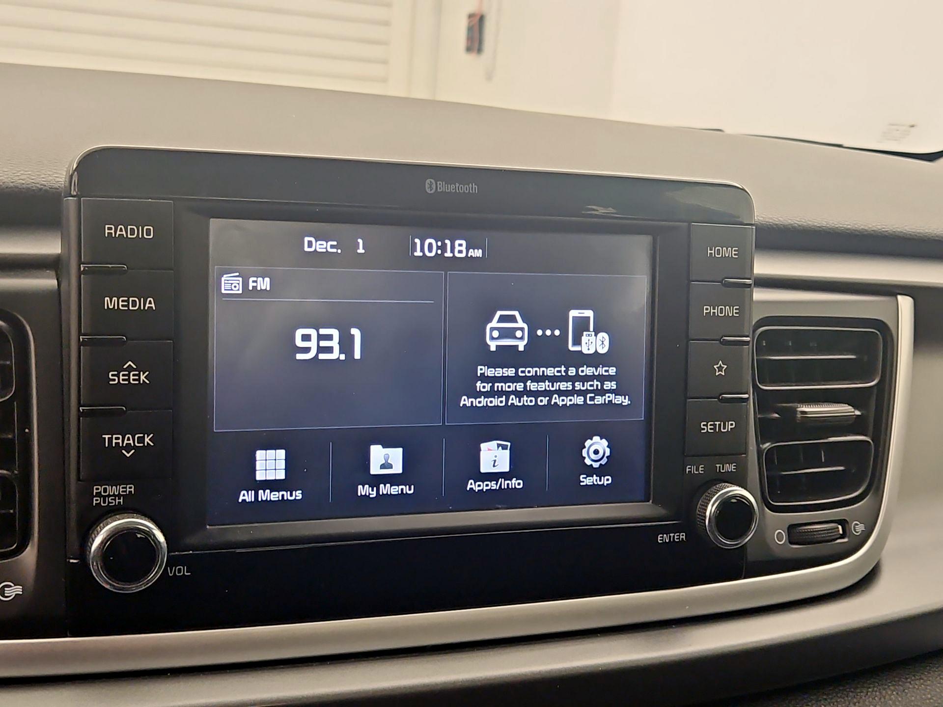 Thumbnail: 2019 Kia Rio - 14