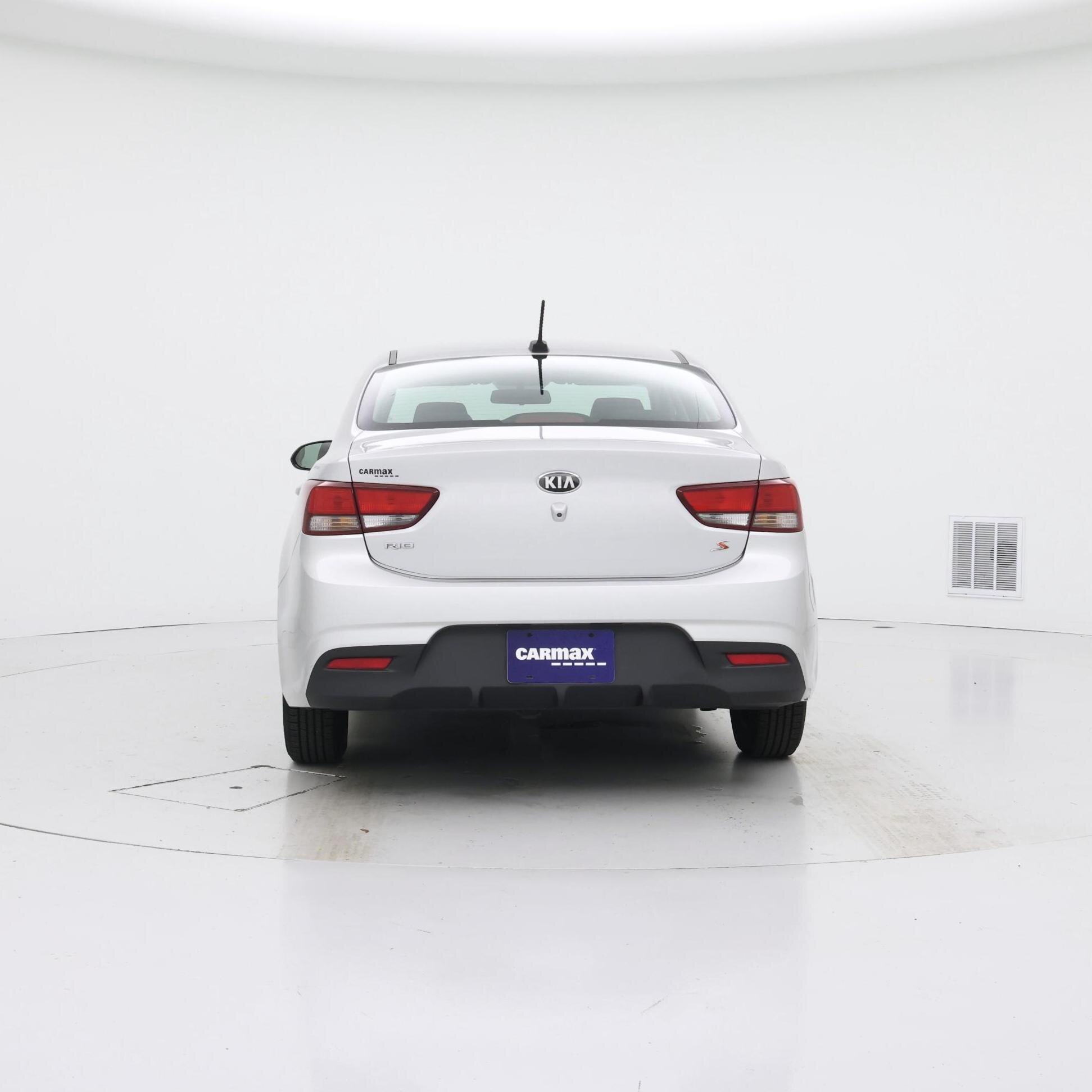 Thumbnail: 2019 Kia Rio - 6